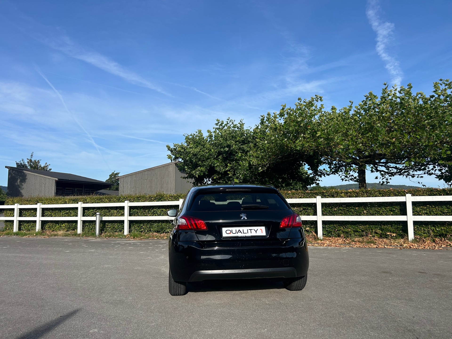 PEUGEOT 308 1.2 THP Allure-image-3
