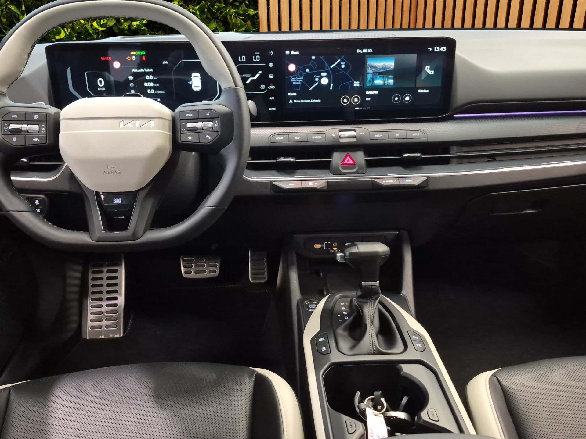KIA K4 SW 1.6 T-GDi GT-Line-image-12