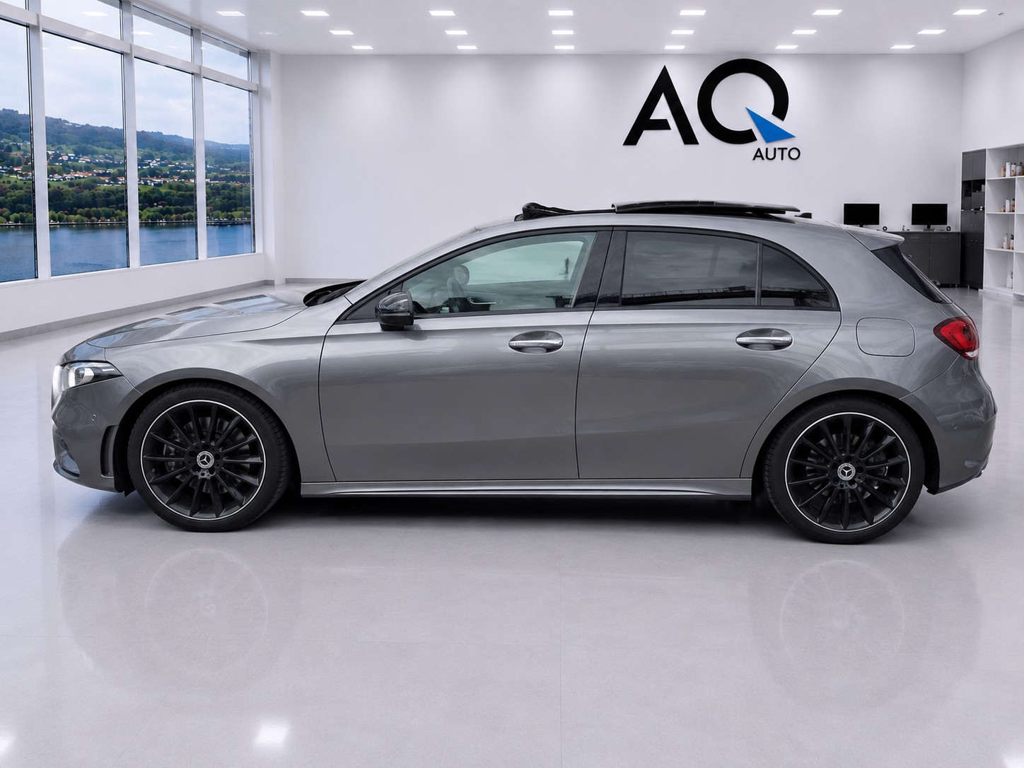 MERCEDES-BENZ A 250 4Matic AMG Line 4Matic 7G-DCT-image-2