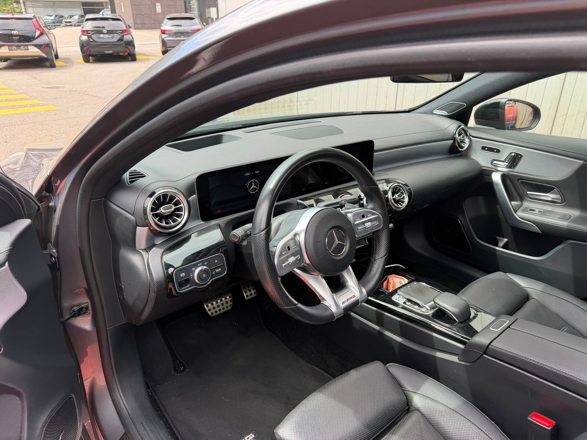 MERCEDES-BENZ A 250 4Matic AMG Line 4Matic 7G-DCT-image-5