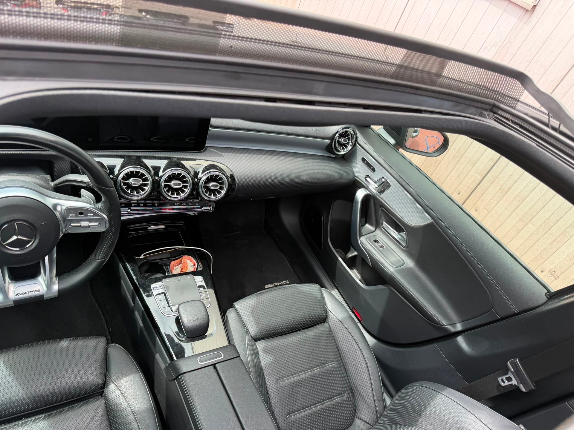 MERCEDES-BENZ A 250 4Matic AMG Line 4Matic 7G-DCT-image-4