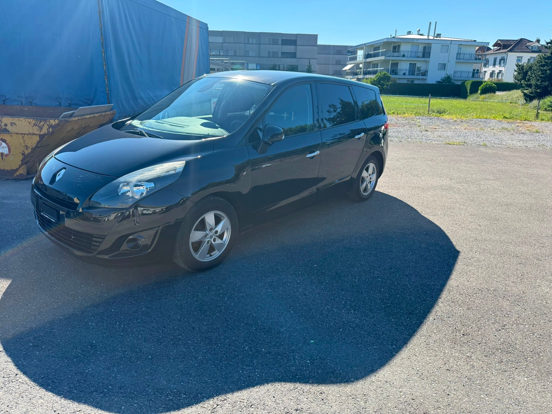 RENAULT Grand Scénic 1.4 16V Turbo Dynamique-image-2