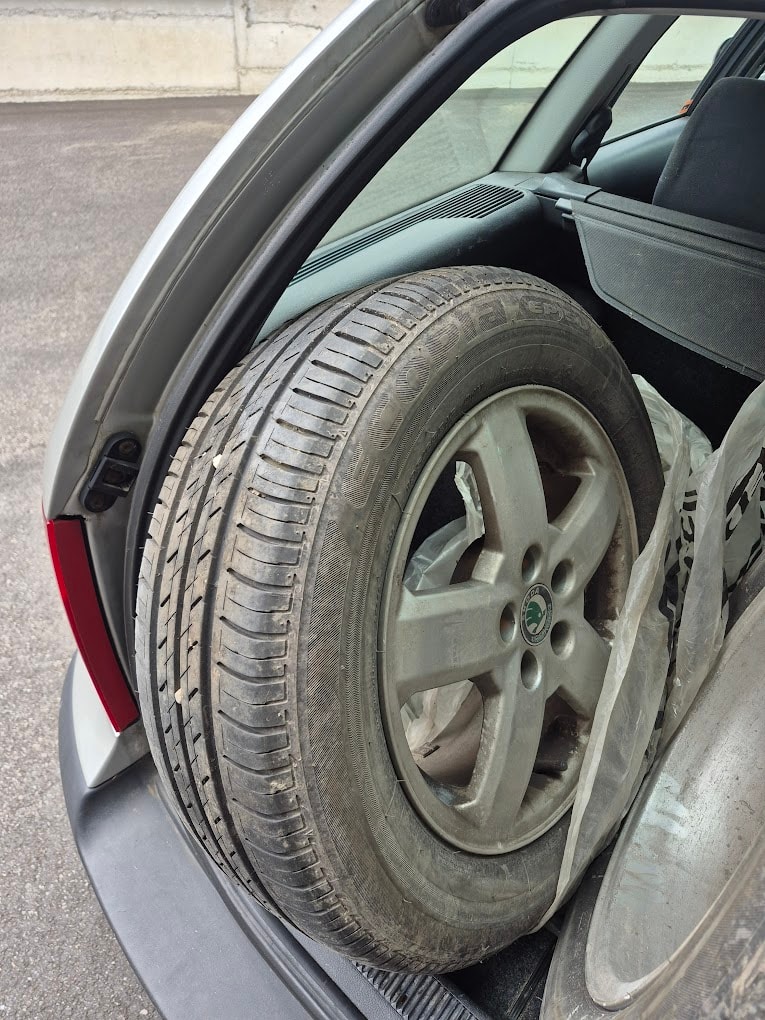 SKODA Octavia 1.9 TDI Tour 4x4-image-13