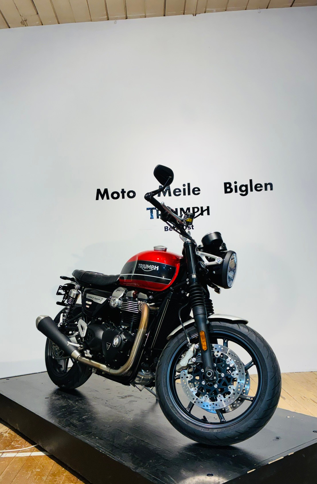 TRIUMPH Speed Twin 1200