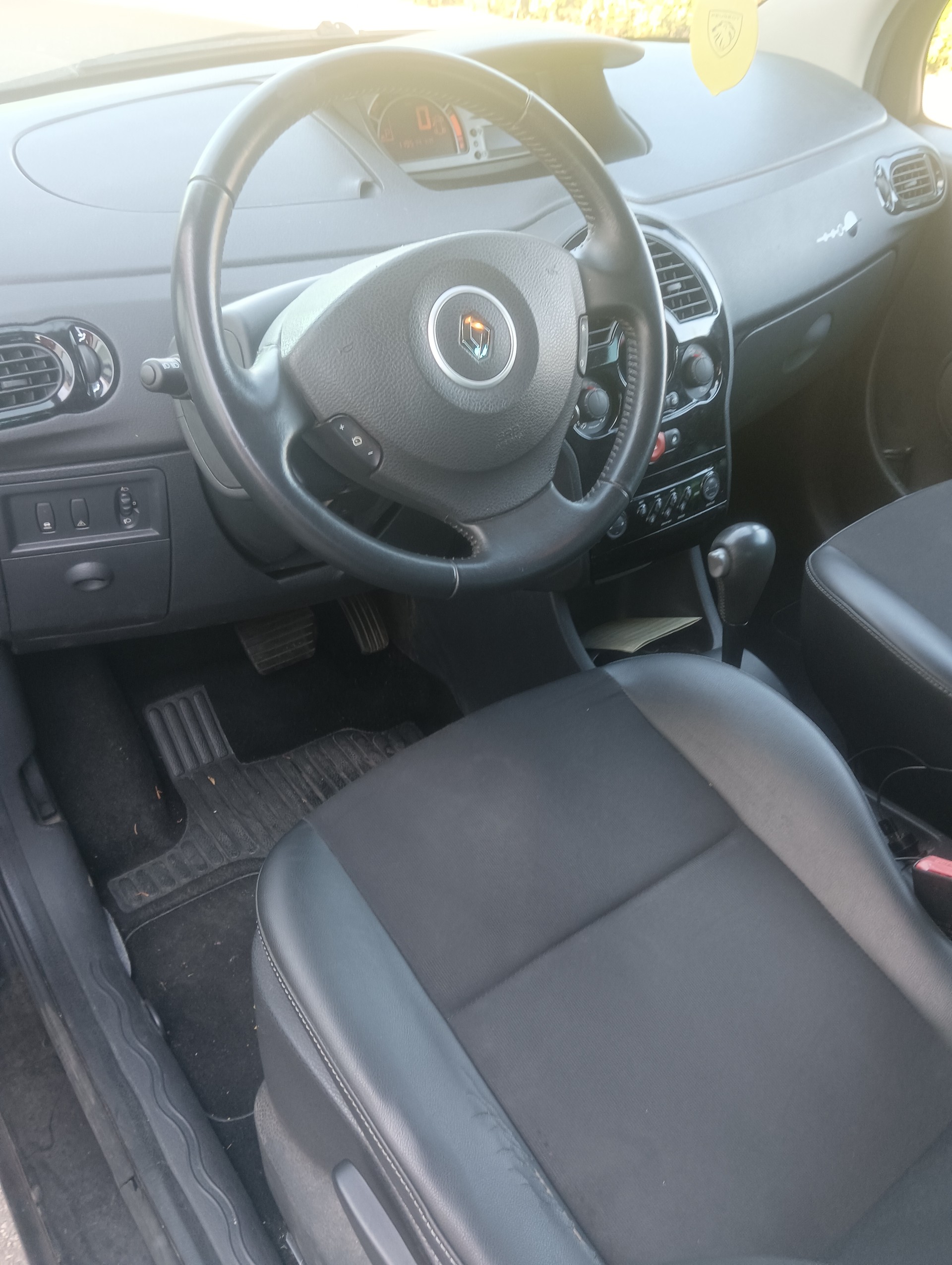 RENAULT Modus 1.6 16V Night&Day Automatic-image-3