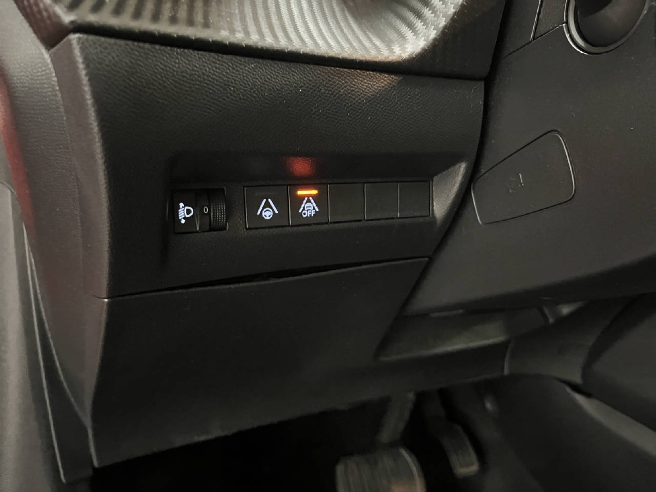 PEUGEOT 208 e-Allure Pack-image-12