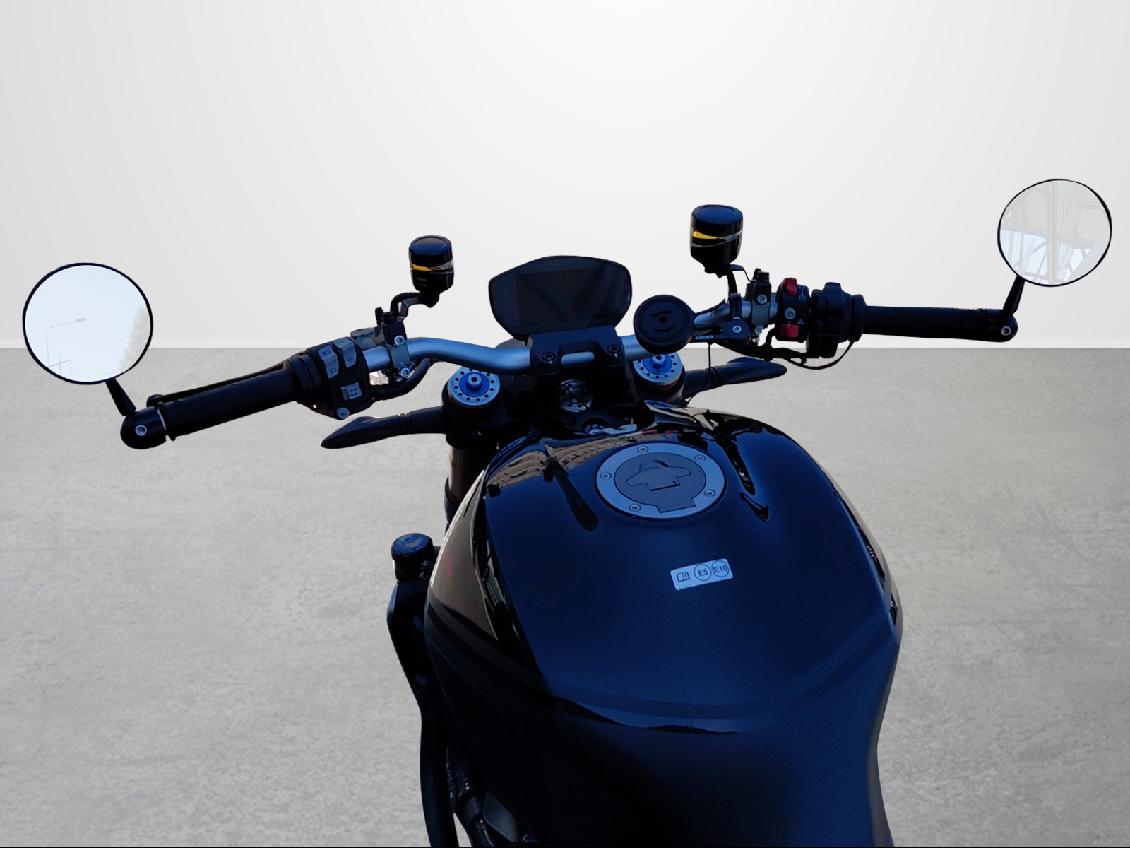 DUCATI Monster 1200 S-image-8