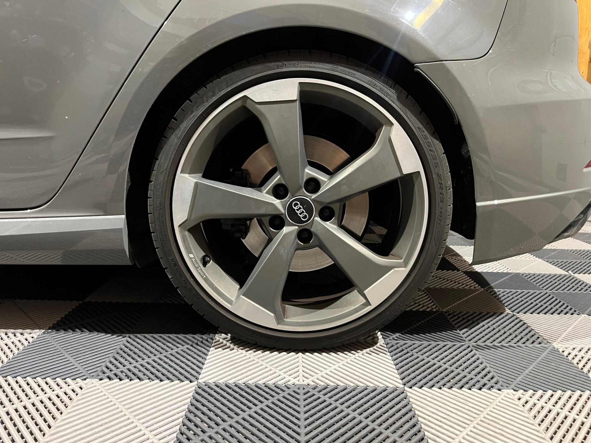AUDI RS3 Sportback 2.5 TSI quattro S-tronic-image-11
