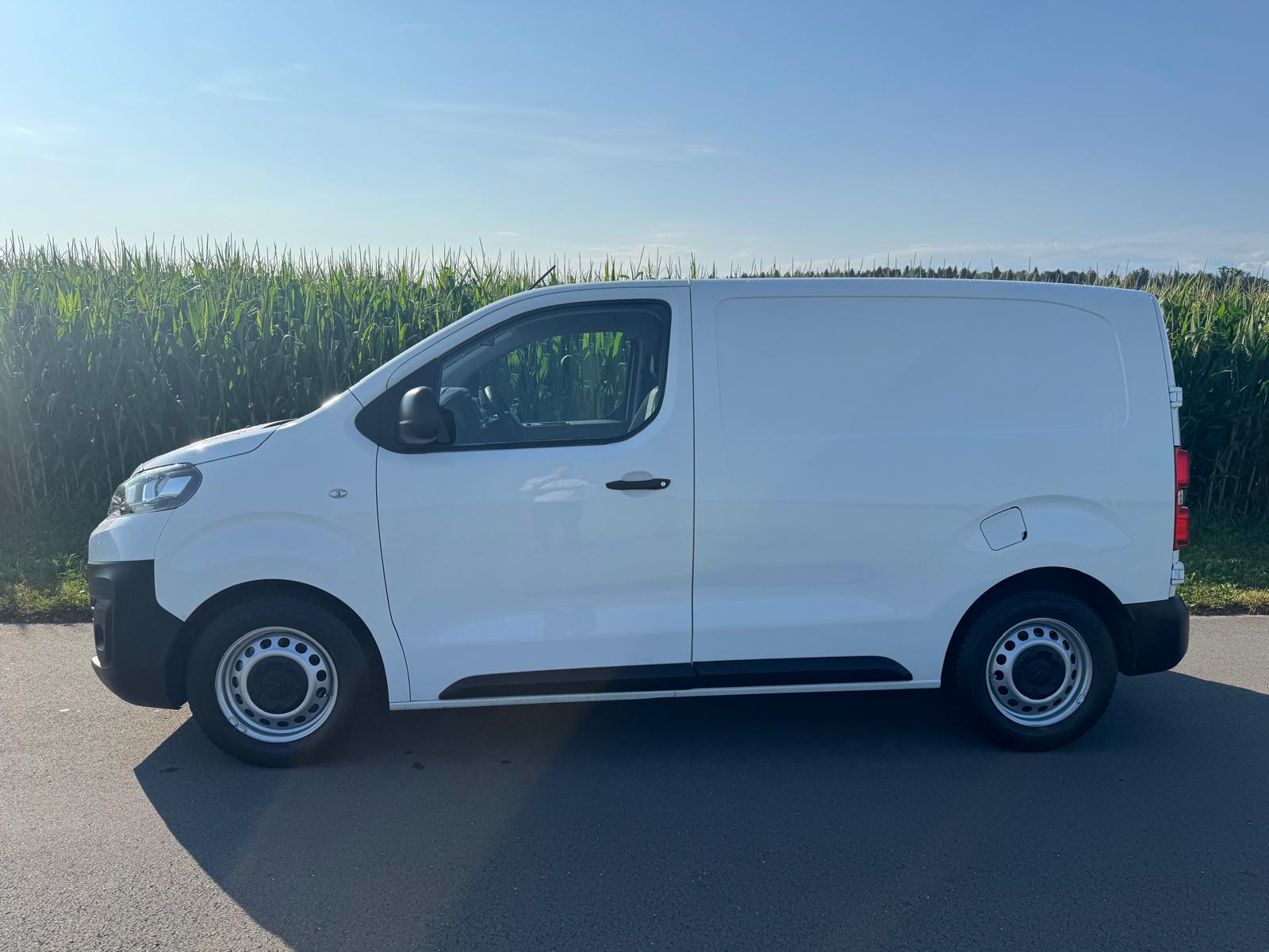 CITROEN Jumpy 1.6 BlueHDi 95 XS Attraction-image-2