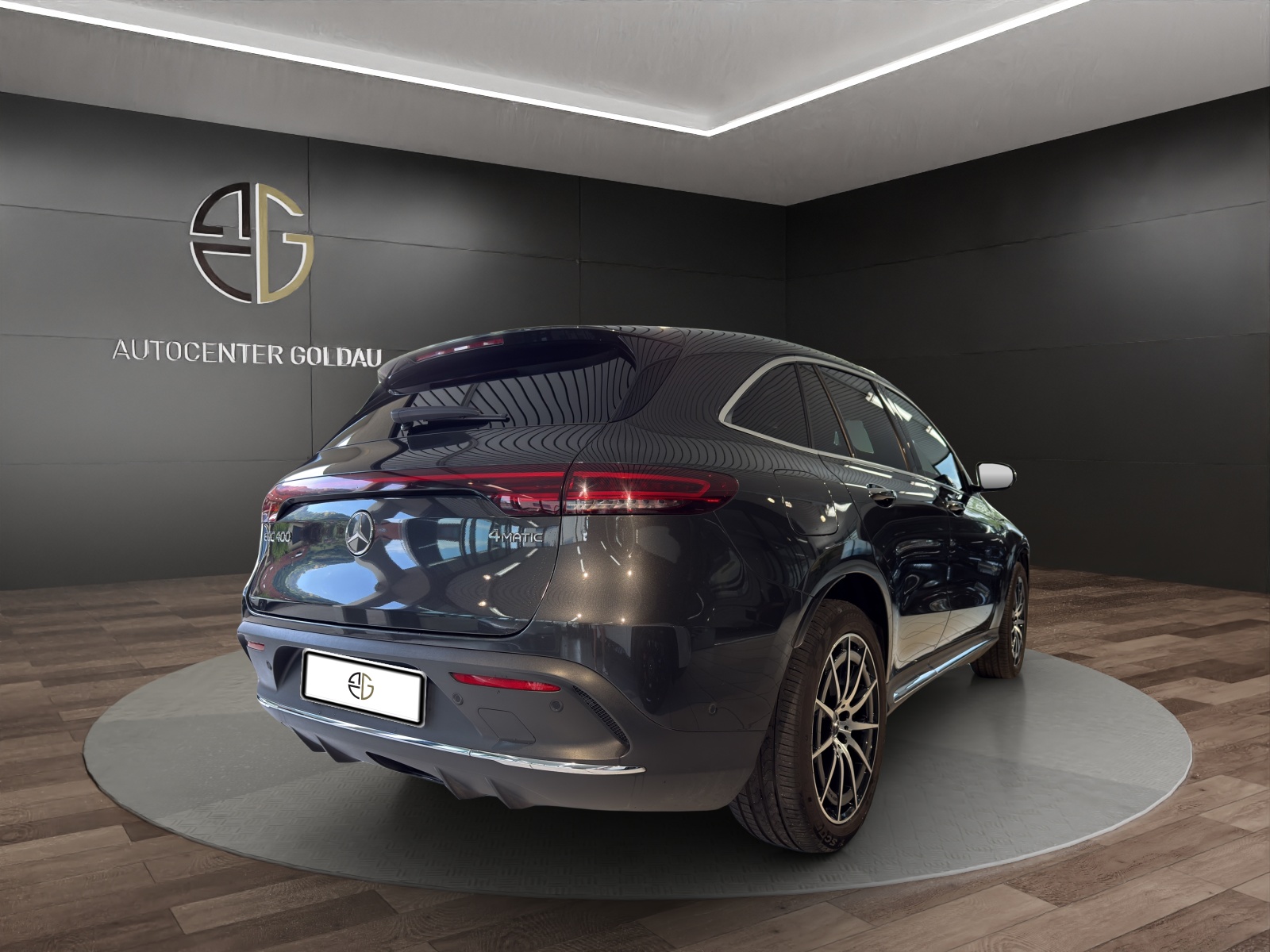 MERCEDES-BENZ EQC 400 AMG Line 4Matic-showroom-element-3