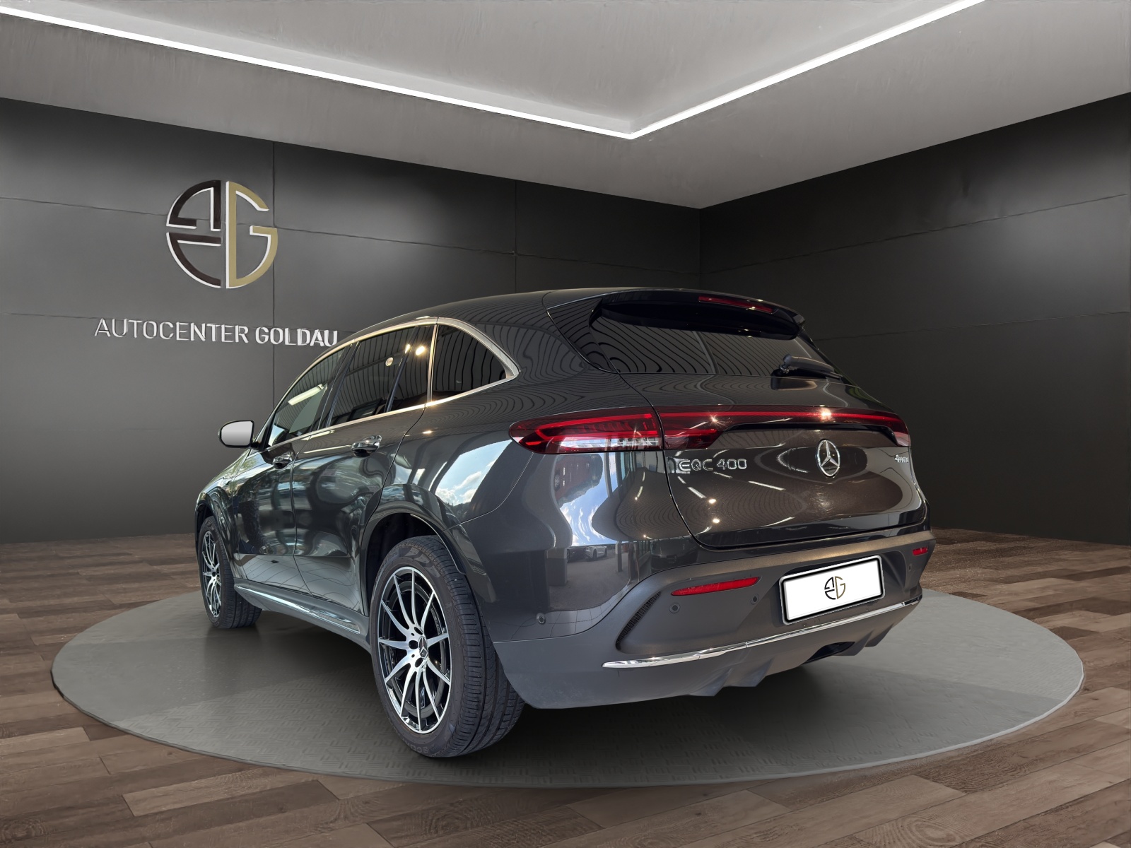 MERCEDES-BENZ EQC 400 AMG Line 4Matic-showroom-element-1