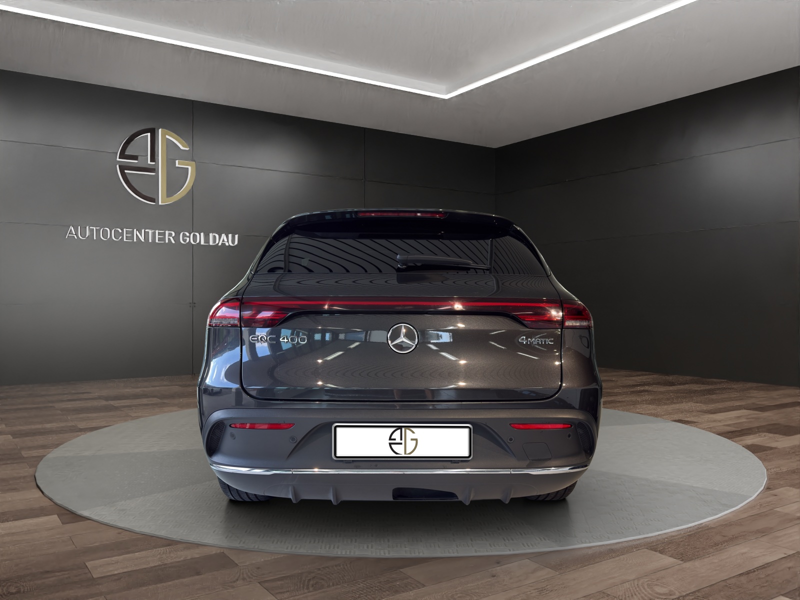 MERCEDES-BENZ EQC 400 AMG Line 4Matic-showroom-element-2