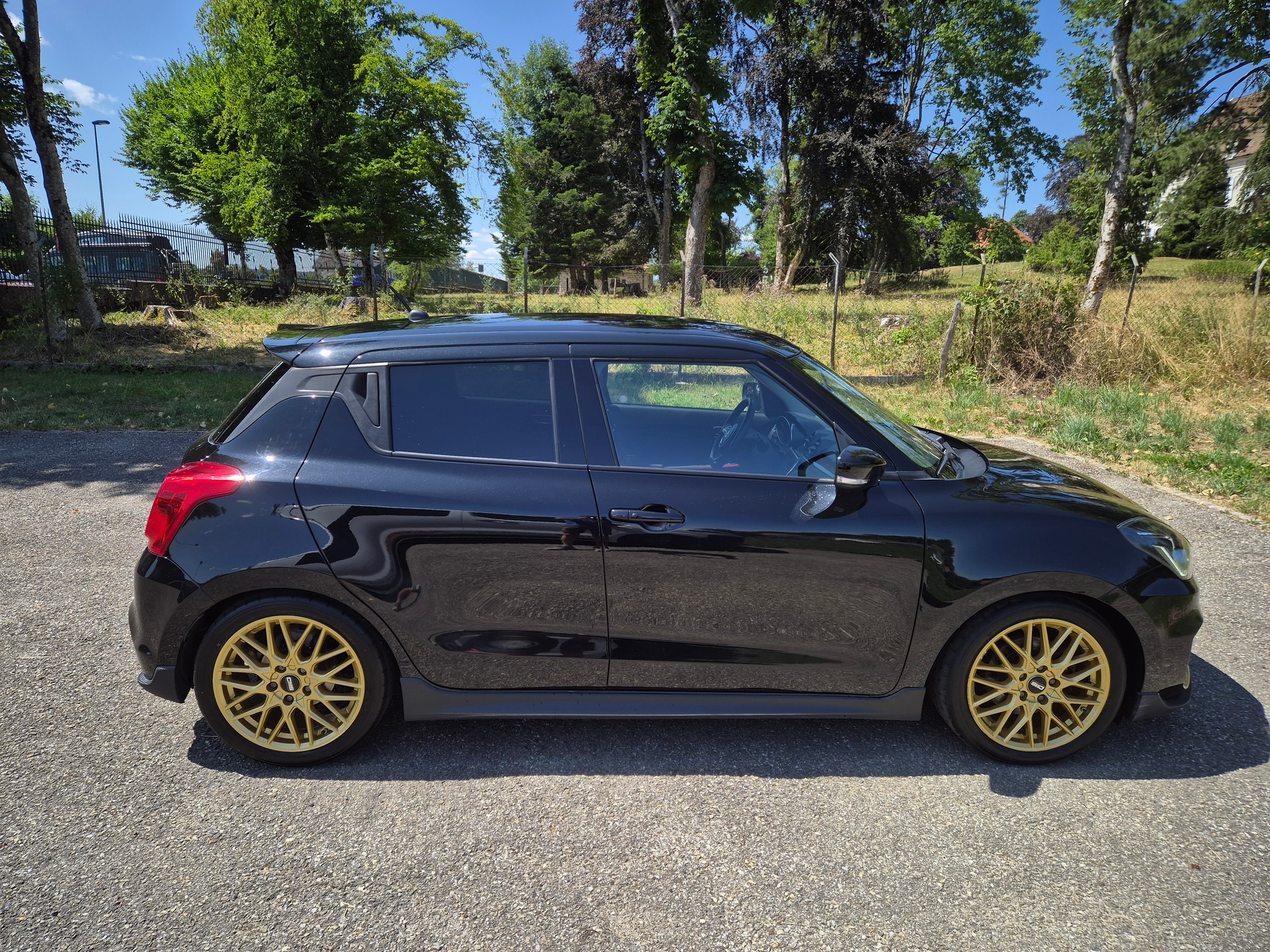 SUZUKI 1.4 T Sport Compact Top Hybrid-image-3