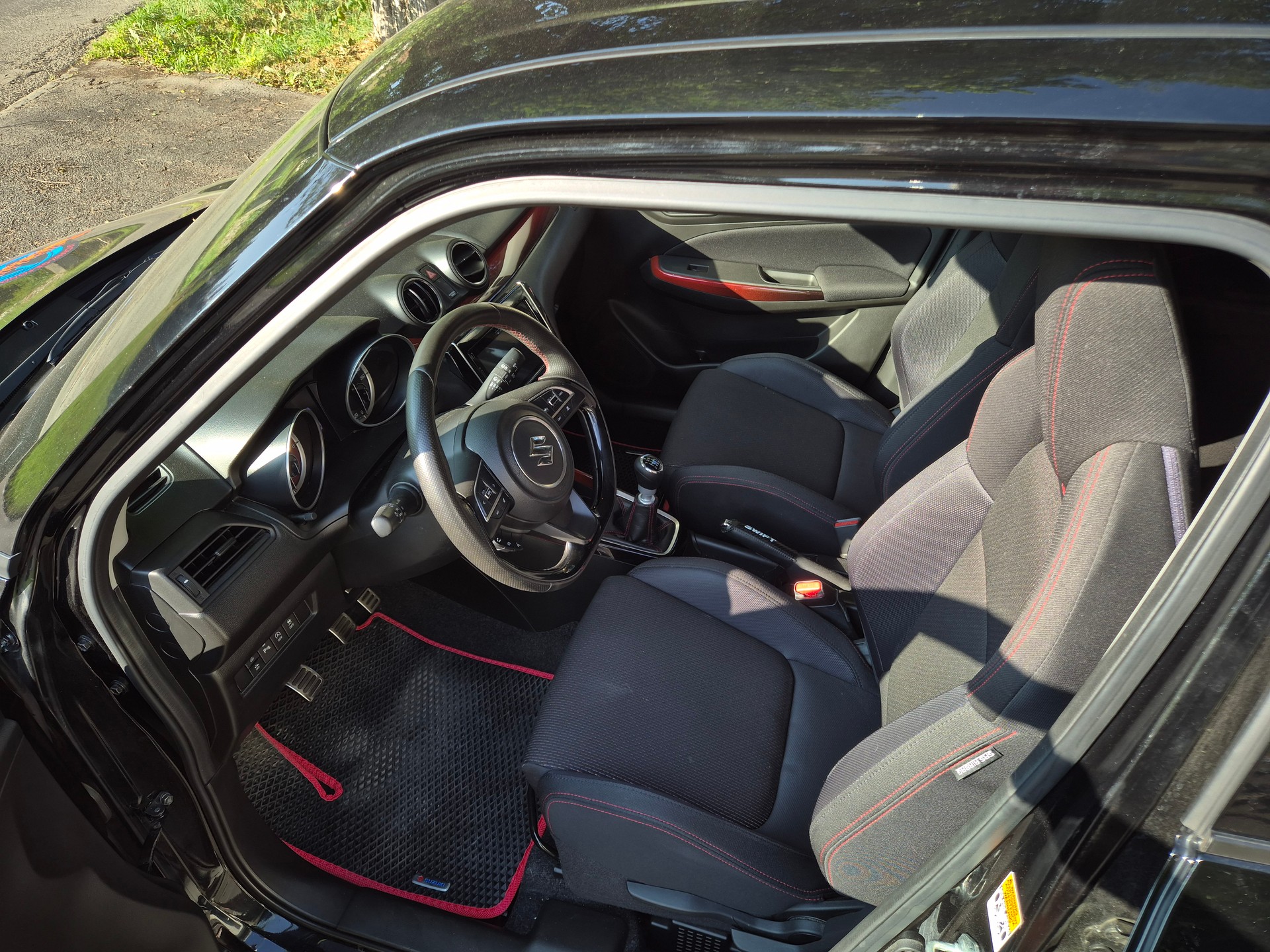 SUZUKI 1.4 T Sport Compact Top Hybrid-image-4