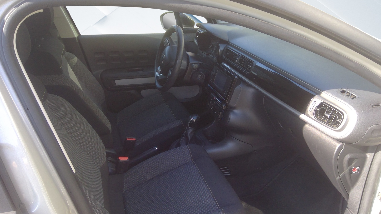 CITROEN C3 1.2i PureTech Feel-image-4