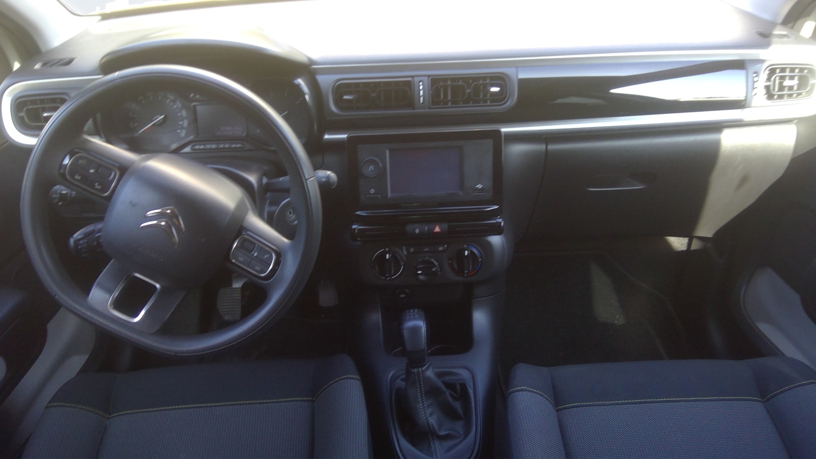 CITROEN C3 1.2i PureTech Feel-image-3