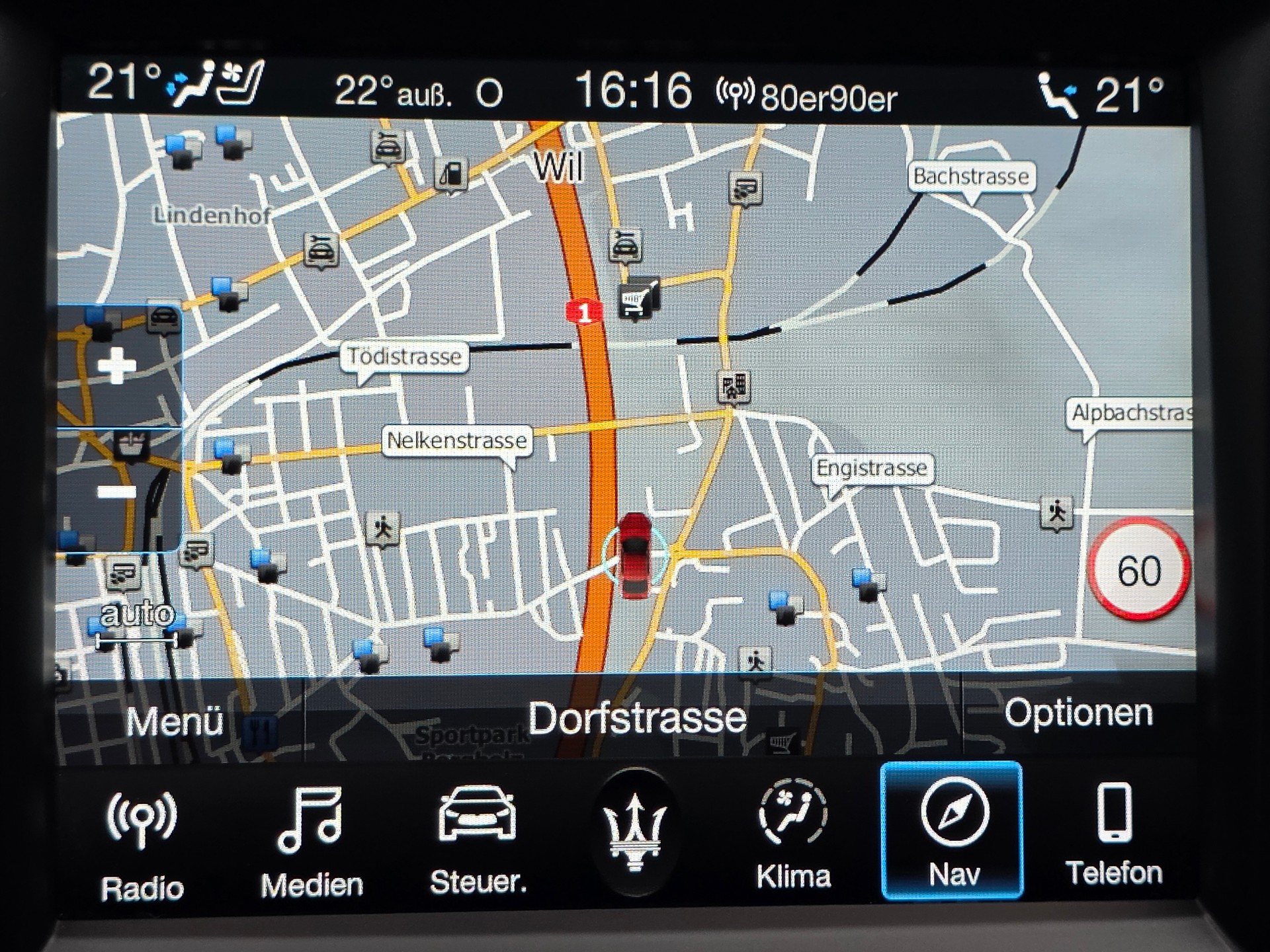 MASERATI Levante S 3.0 V6 Grand Sport | VOLLAUSSTATTUNG - CARBON PAKET/ 360° KAMERA/ PANORAMA/ ACC CRUISING CONTROL/ APPLE CARPLAY/-image-23