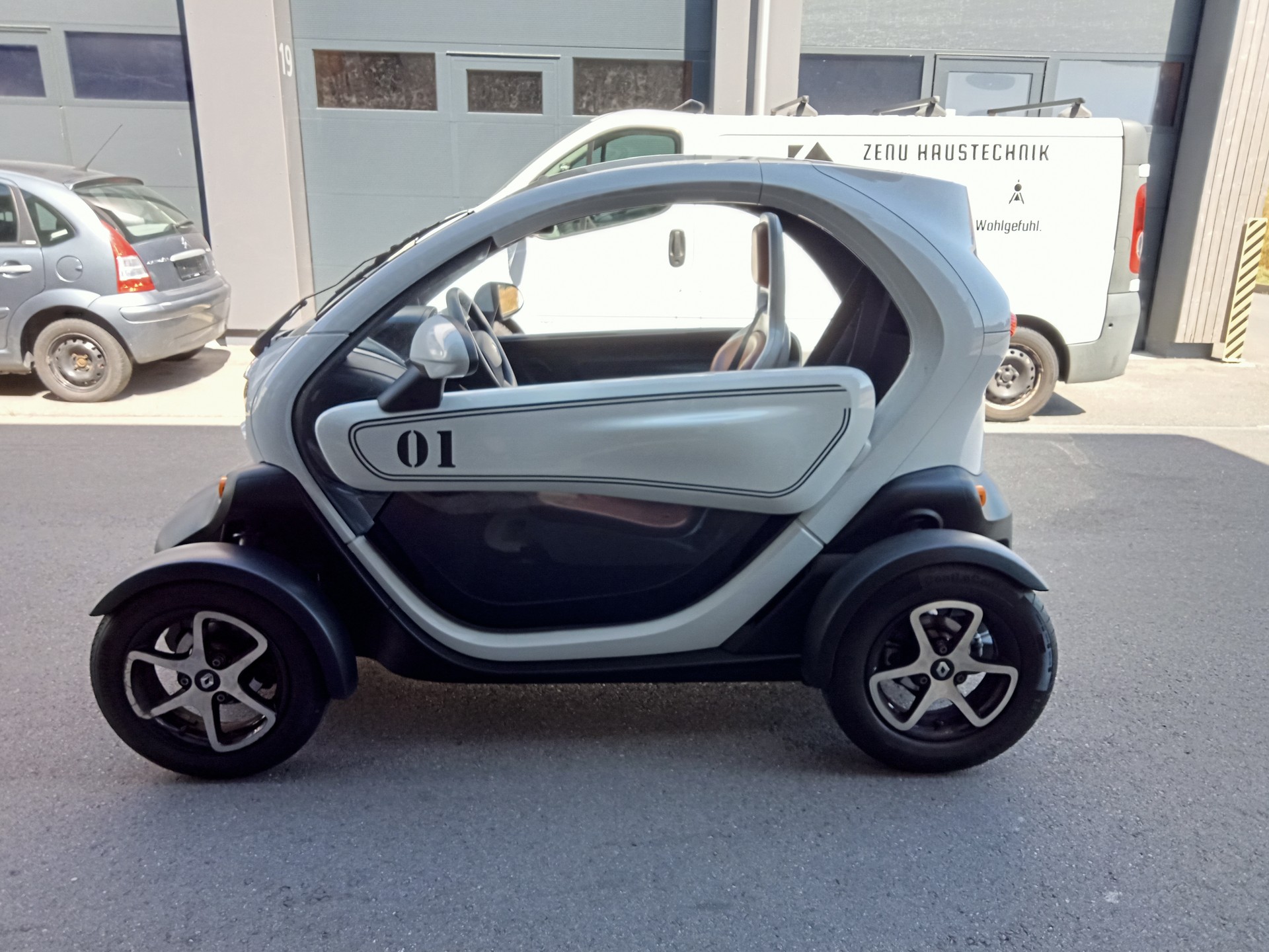 RENAULT Twizy Z.E. Urban (Batterie 🔋 inklusive)-image-4