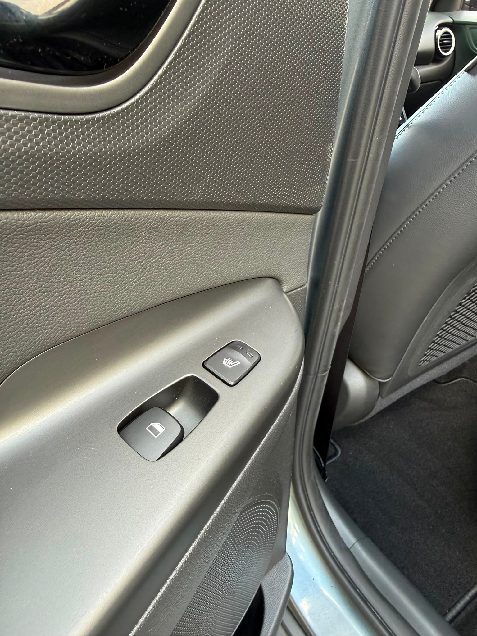 HYUNDAI Kona 1.6 GDi HEV Origo DCT-image-13