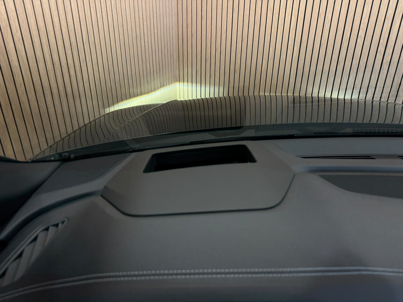 AUDI Q8 55 TFSI e quattro PHEV tiptronic-image-14