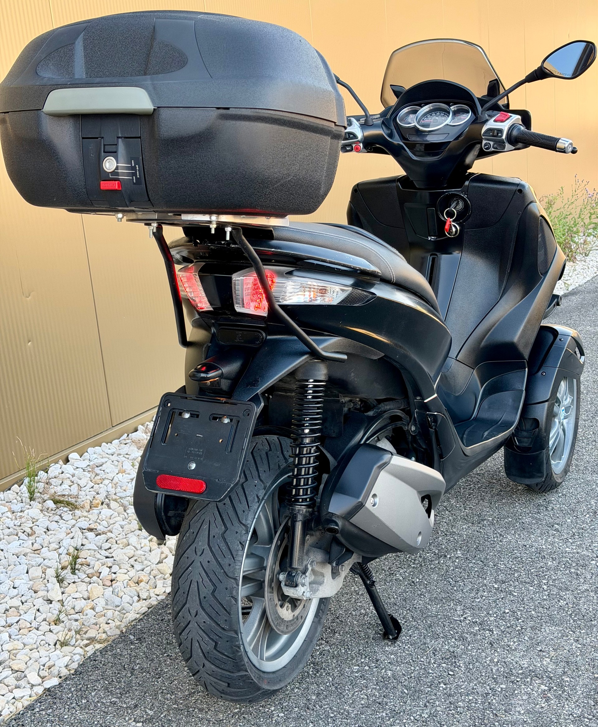 PIAGGIO MP3 Yourban 300 i.e.-image-5