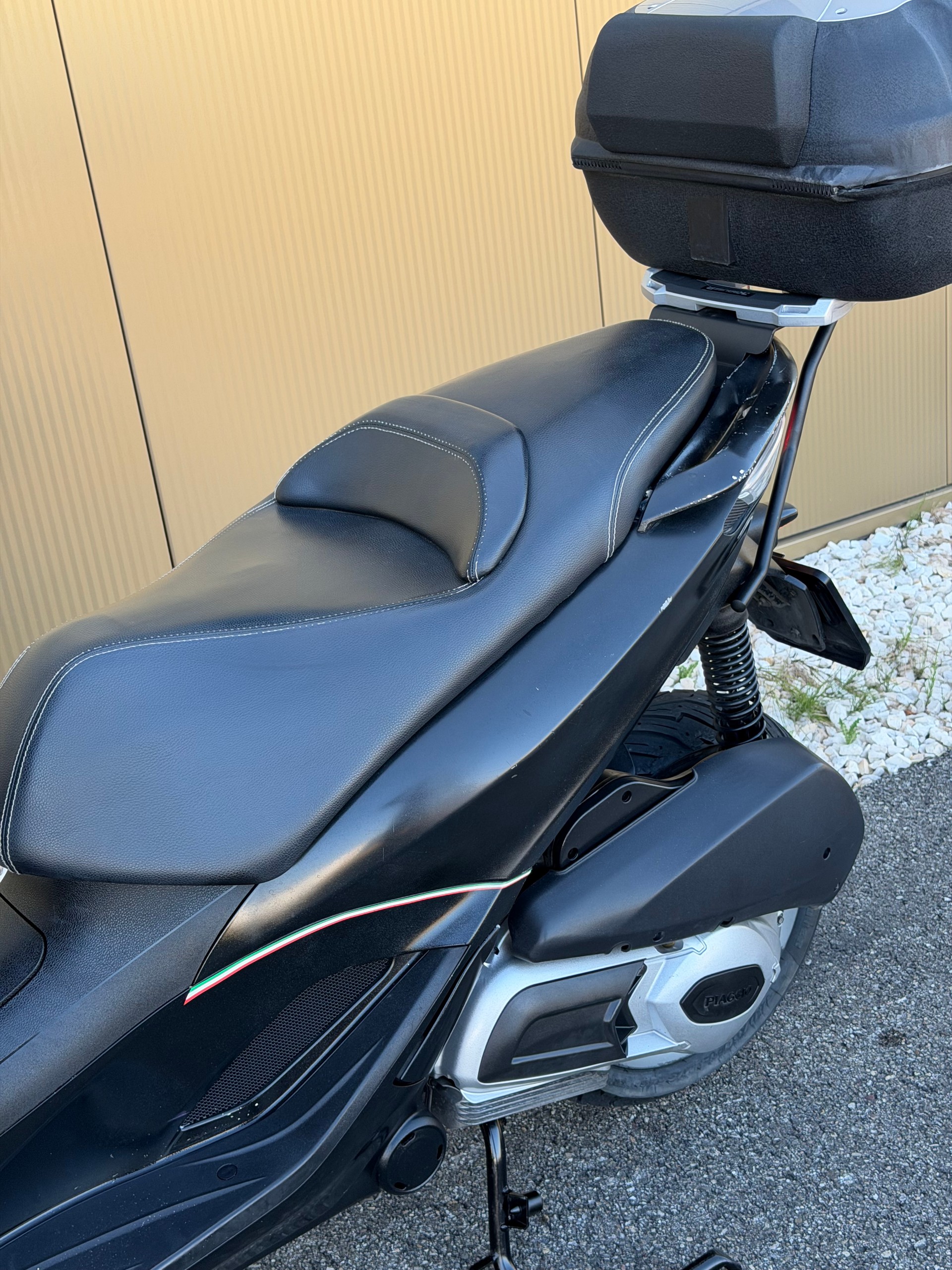 PIAGGIO MP3 Yourban 300 i.e.-image-13
