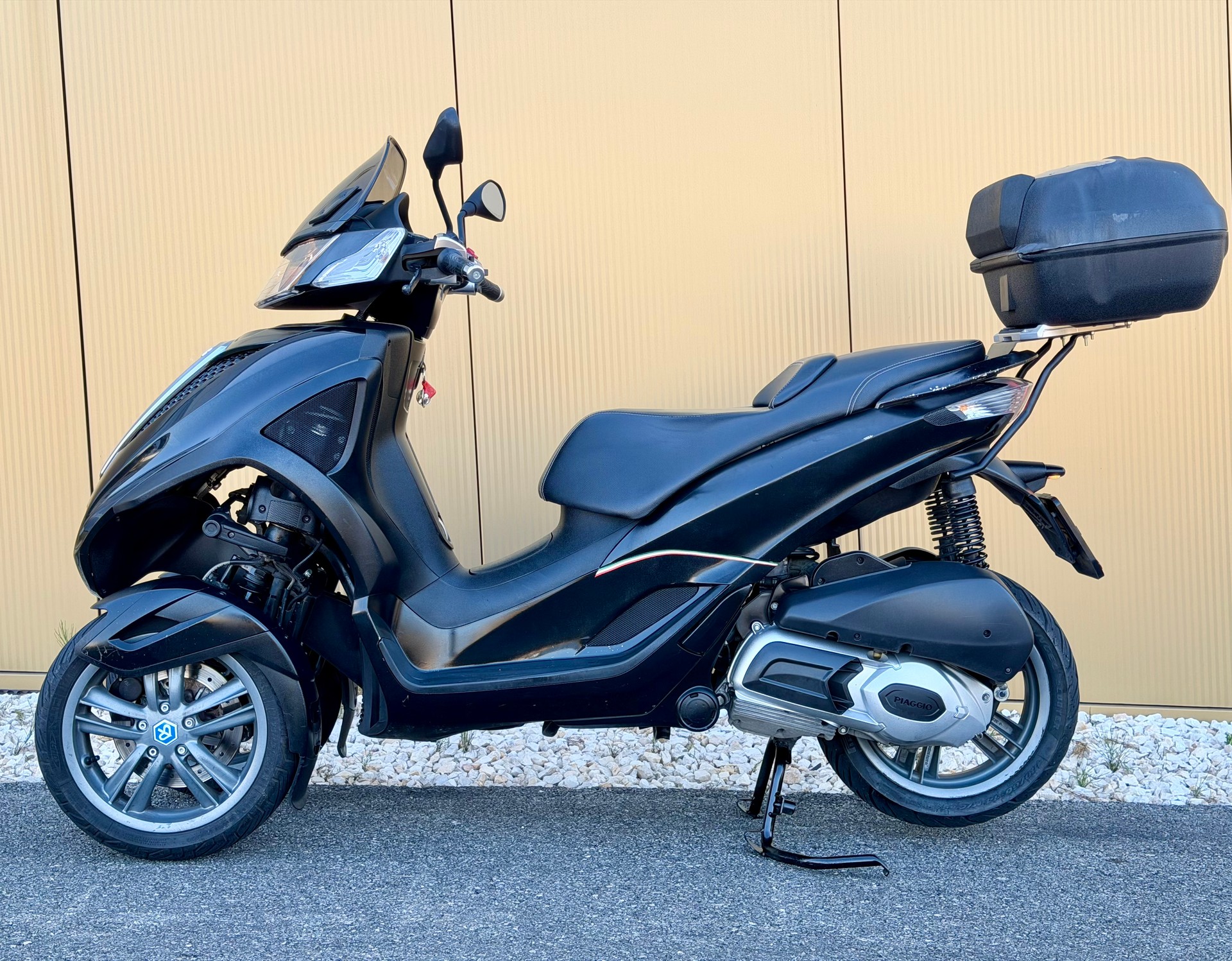 PIAGGIO MP3 Yourban 300 i.e.-image-9