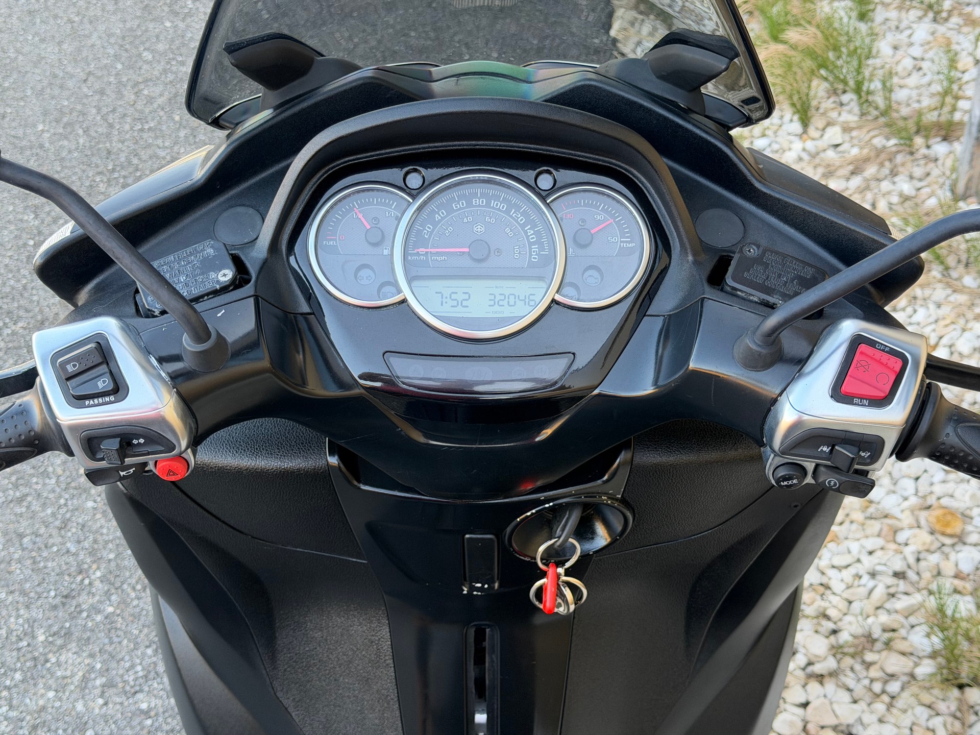 PIAGGIO MP3 Yourban 300 i.e.-image-14