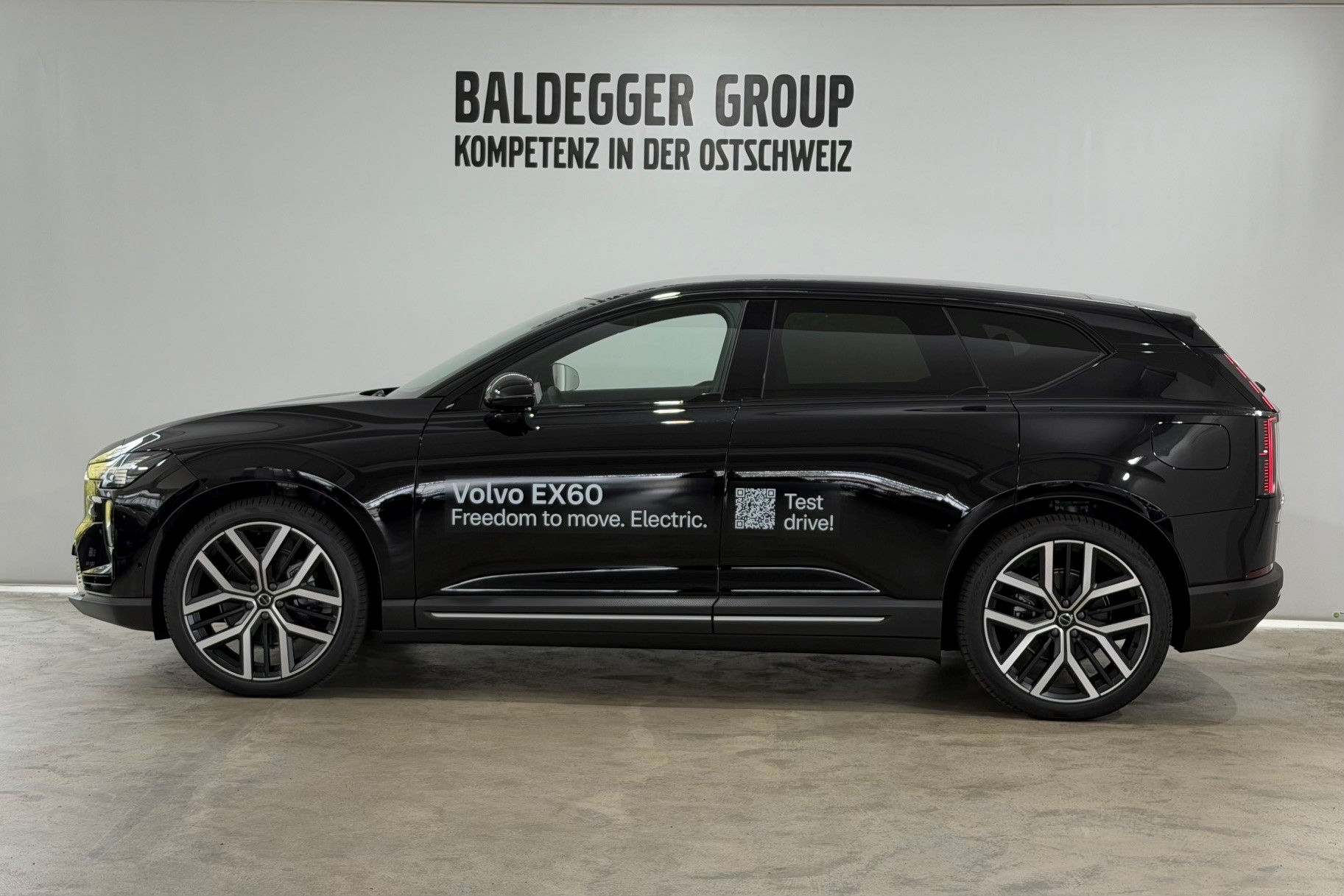 VOLVO EX60 Twin Ultra AWD-image-2