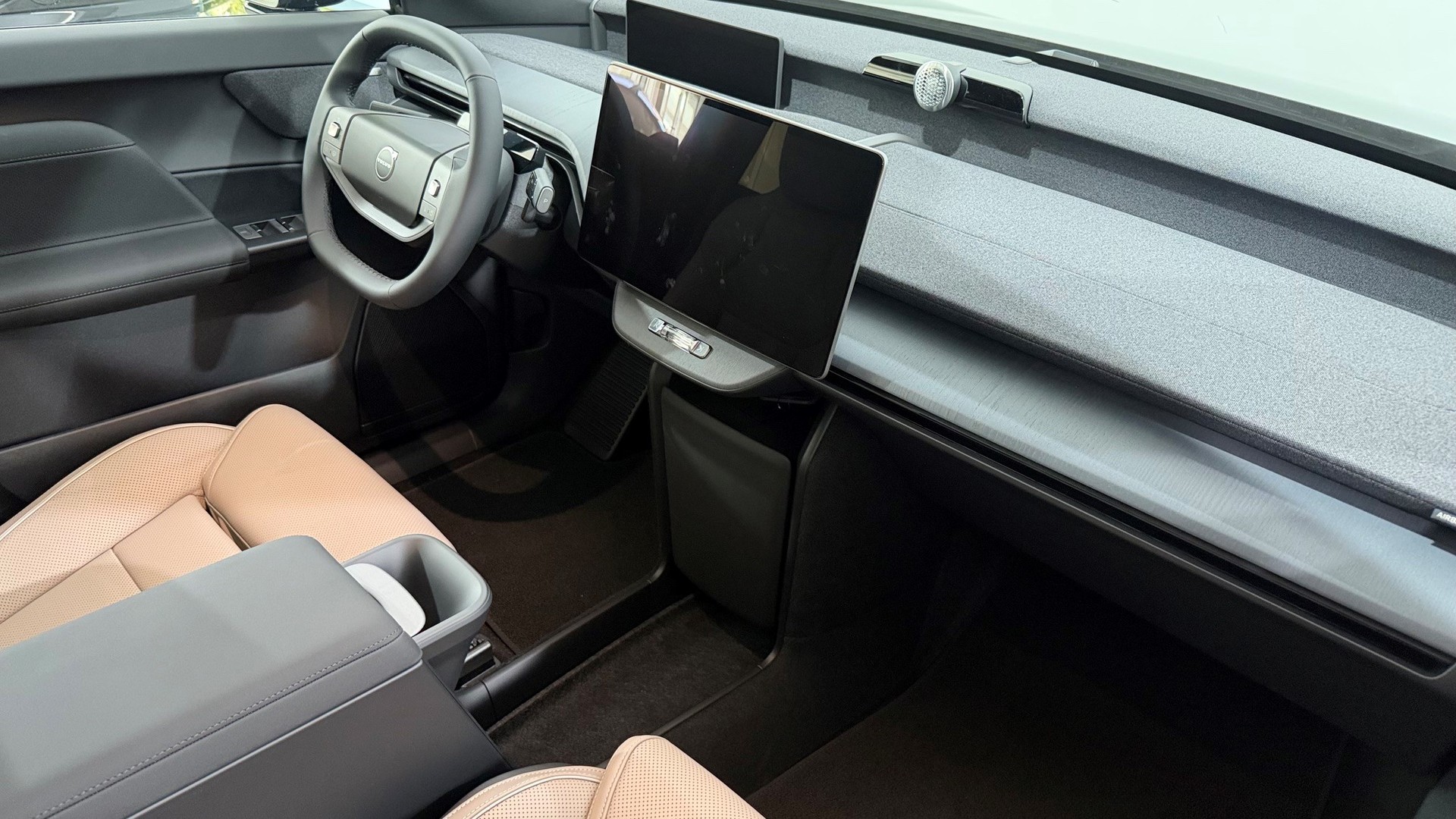 VOLVO EX60 Twin Ultra AWD-image-3