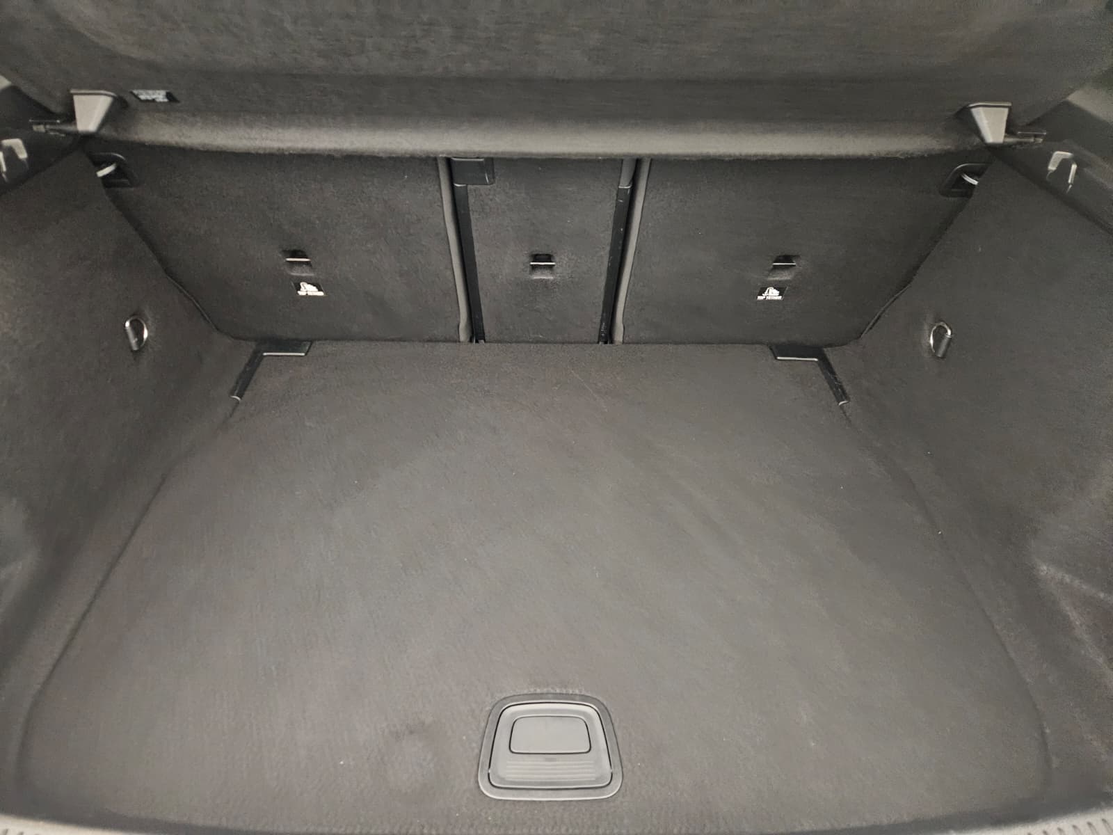 MERCEDES-BENZ A 200 7G-DCT-image-14