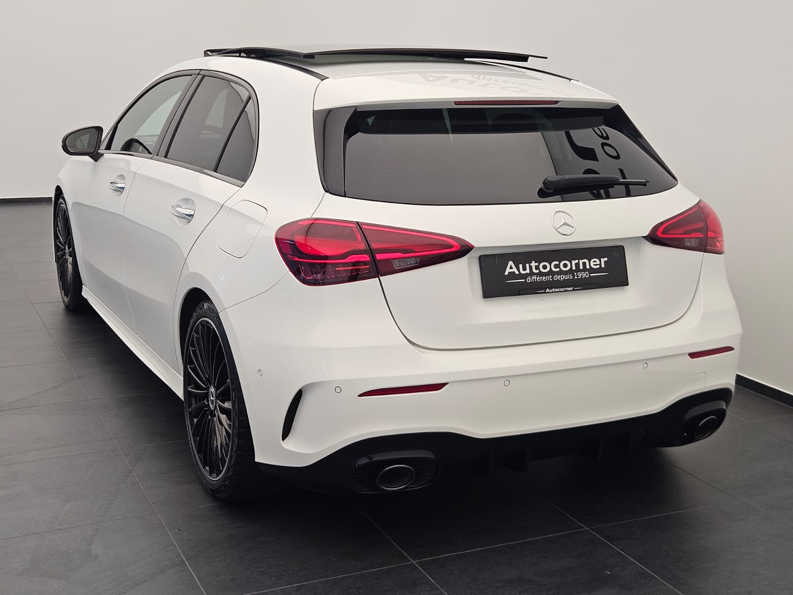 MERCEDES-BENZ A 200 7G-DCT-image-8