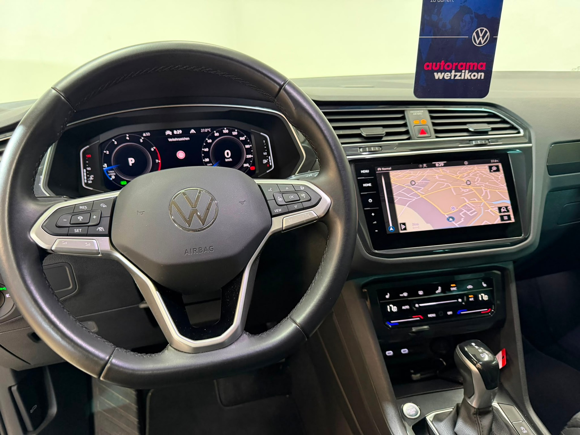VW Tiguan 2.0TSI Elegance 4Motion DSG-image-9