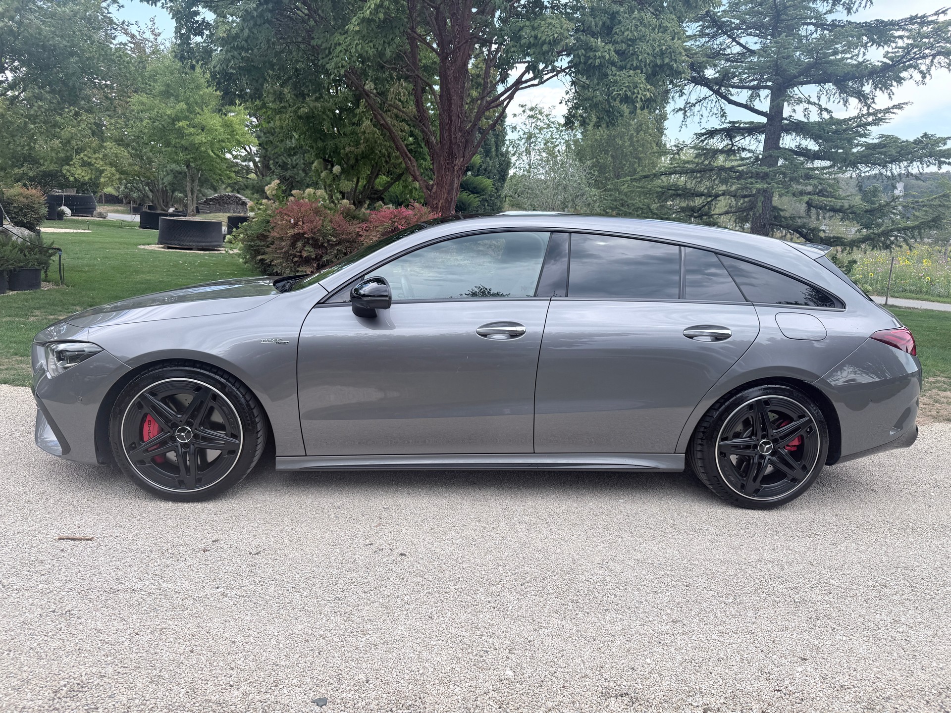 MERCEDES-BENZ CLA Shooting Brake 35 AMG 4Matic 8G-DCT-image-3