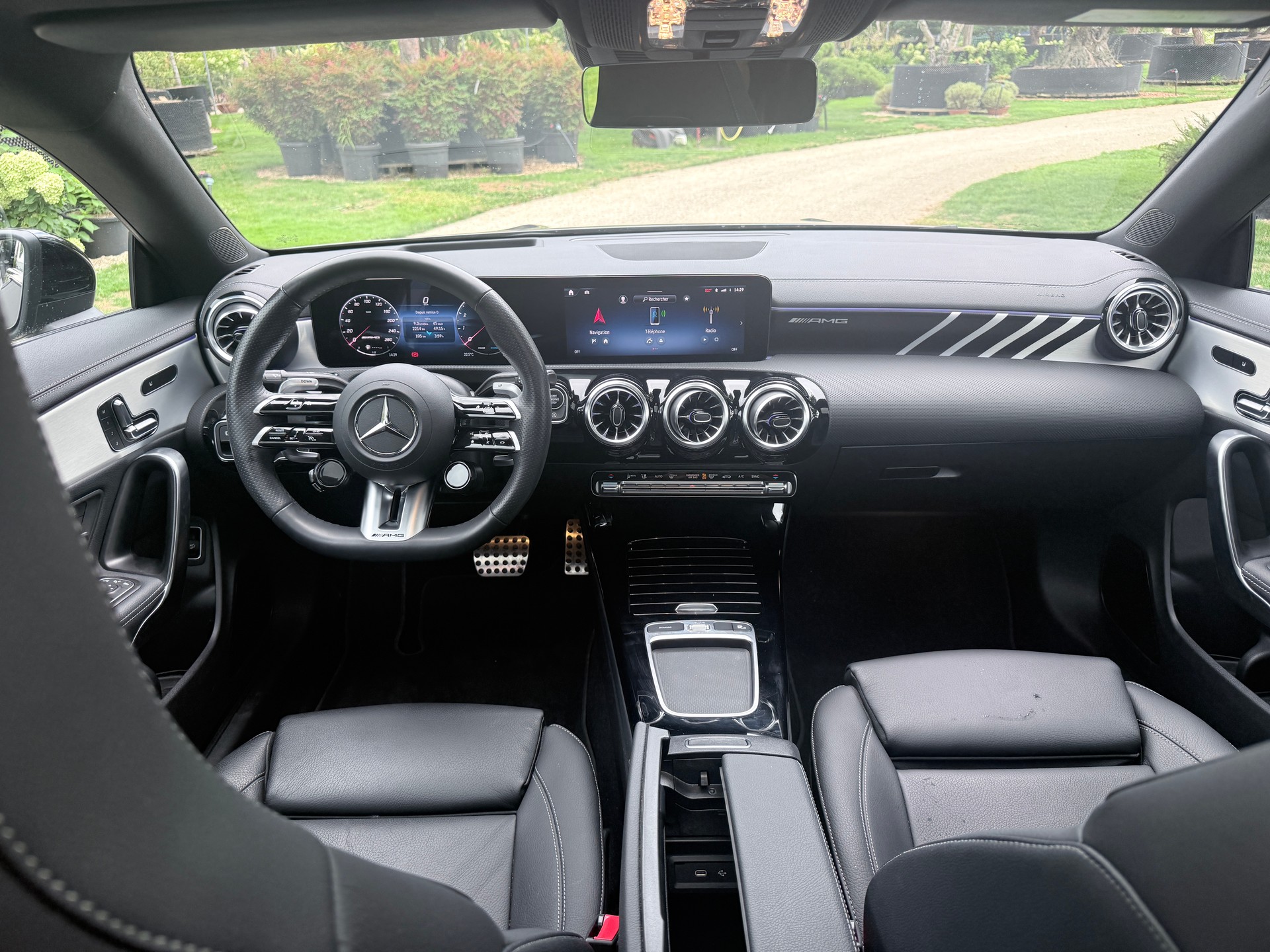 MERCEDES-BENZ CLA Shooting Brake 35 AMG 4Matic 8G-DCT-image-12