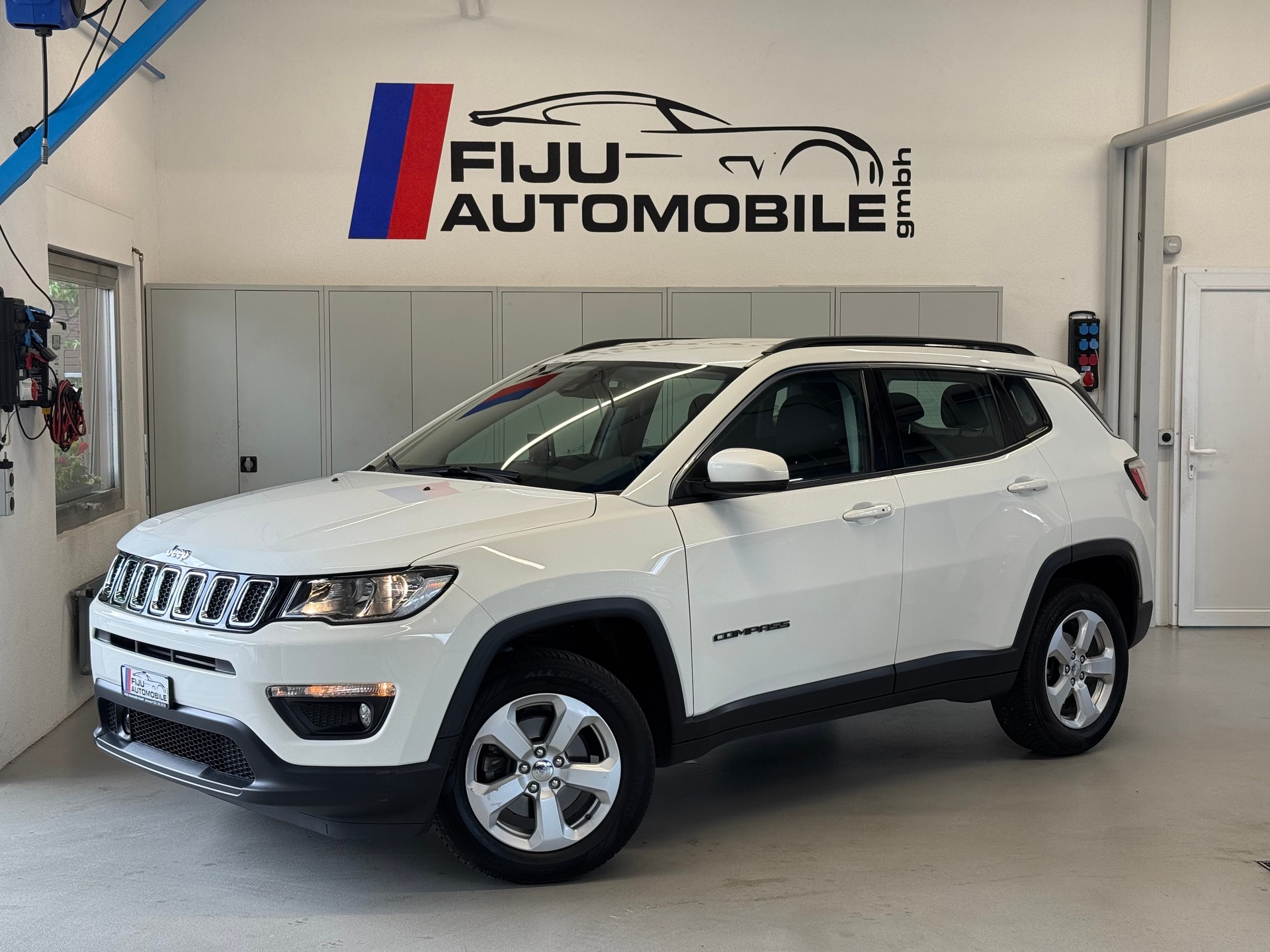 JEEP Compass 2.0CRD Longtitude AWD 9ATX-image-0