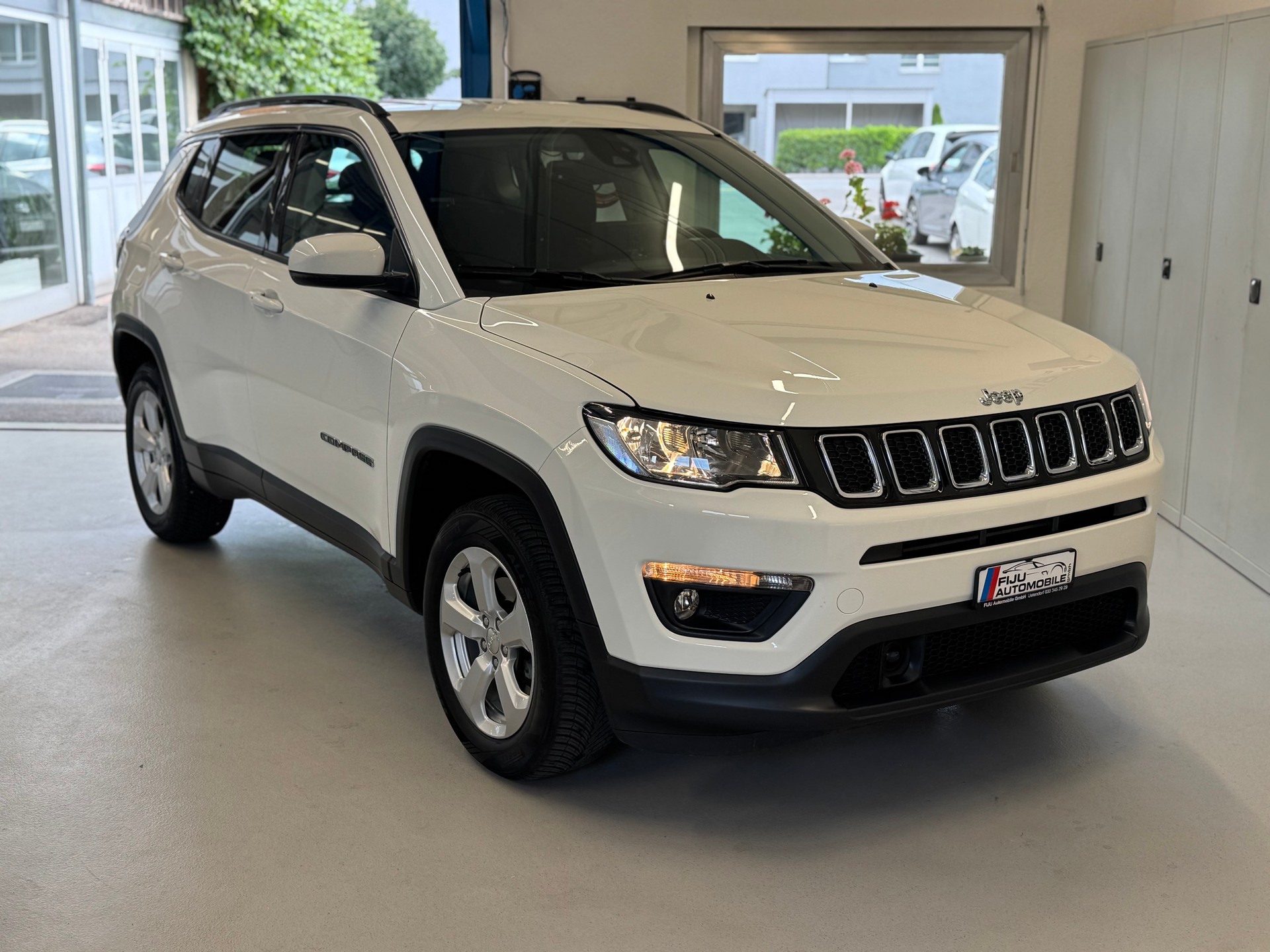JEEP Compass 2.0CRD Longtitude AWD 9ATX-image-2