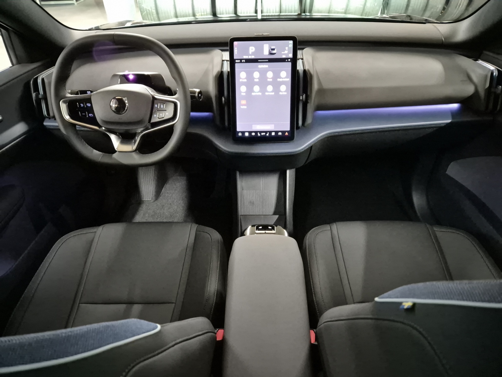 VOLVO EX30 E60 Twin Ultra Performance AWD-image-10