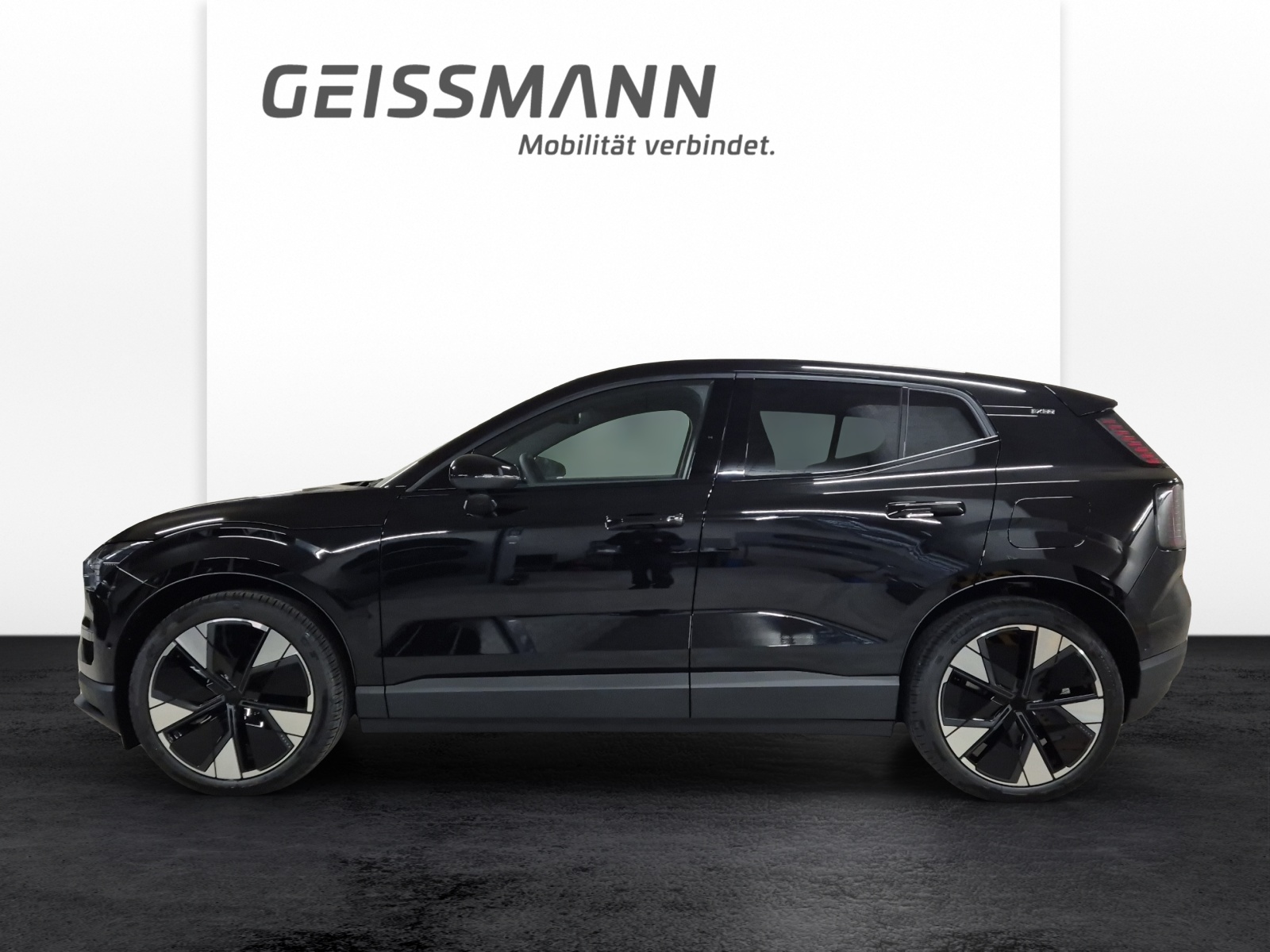 VOLVO EX30 E60 Twin Ultra Performance AWD-image-2
