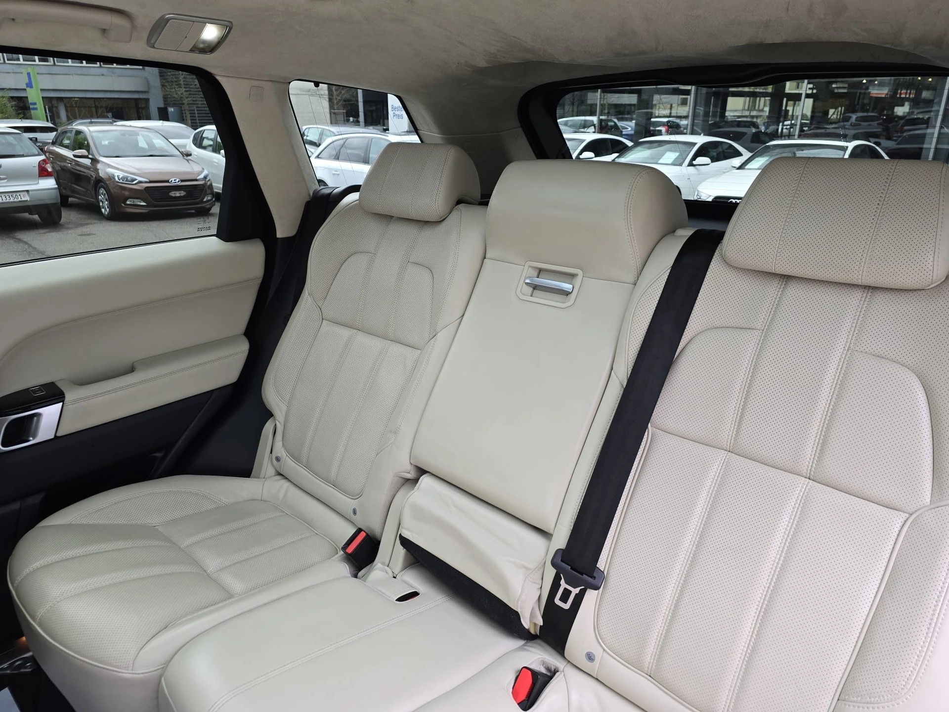 LAND ROVER Range Rover Sport 3.0 SDV6 HSE Automatic-image-15