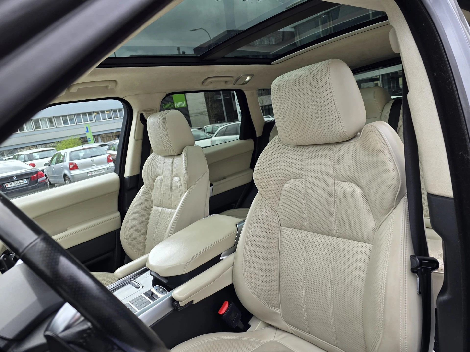 LAND ROVER Range Rover Sport 3.0 SDV6 HSE Automatic-image-13
