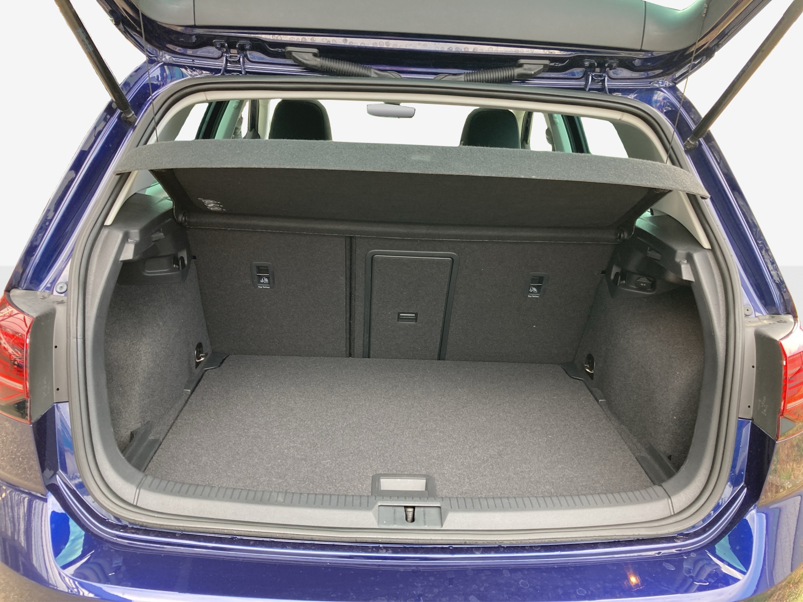 VW Golf 2.0 TDI Highline 4Motion-image-12