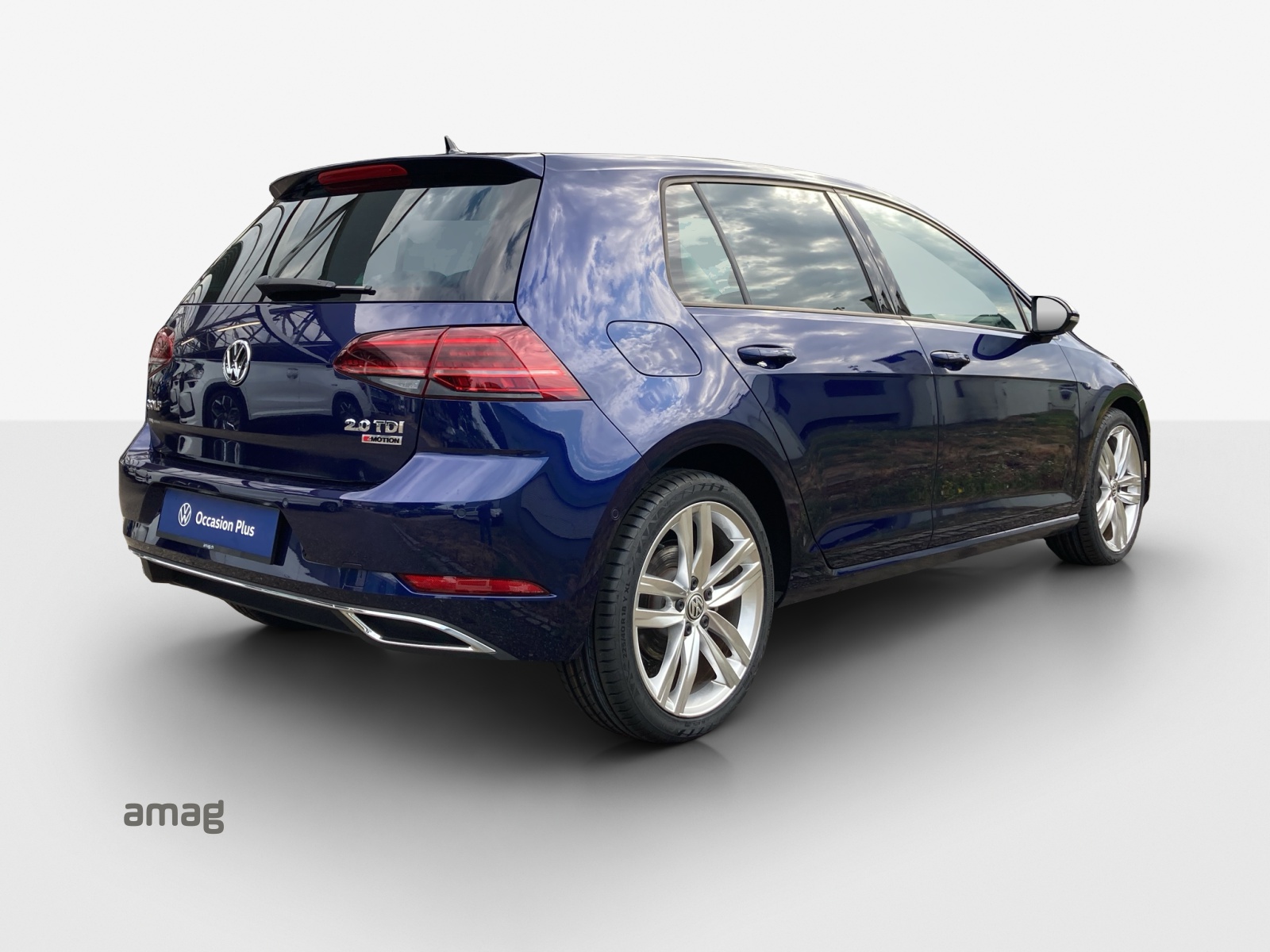 VW Golf 2.0 TDI Highline 4Motion-image-4