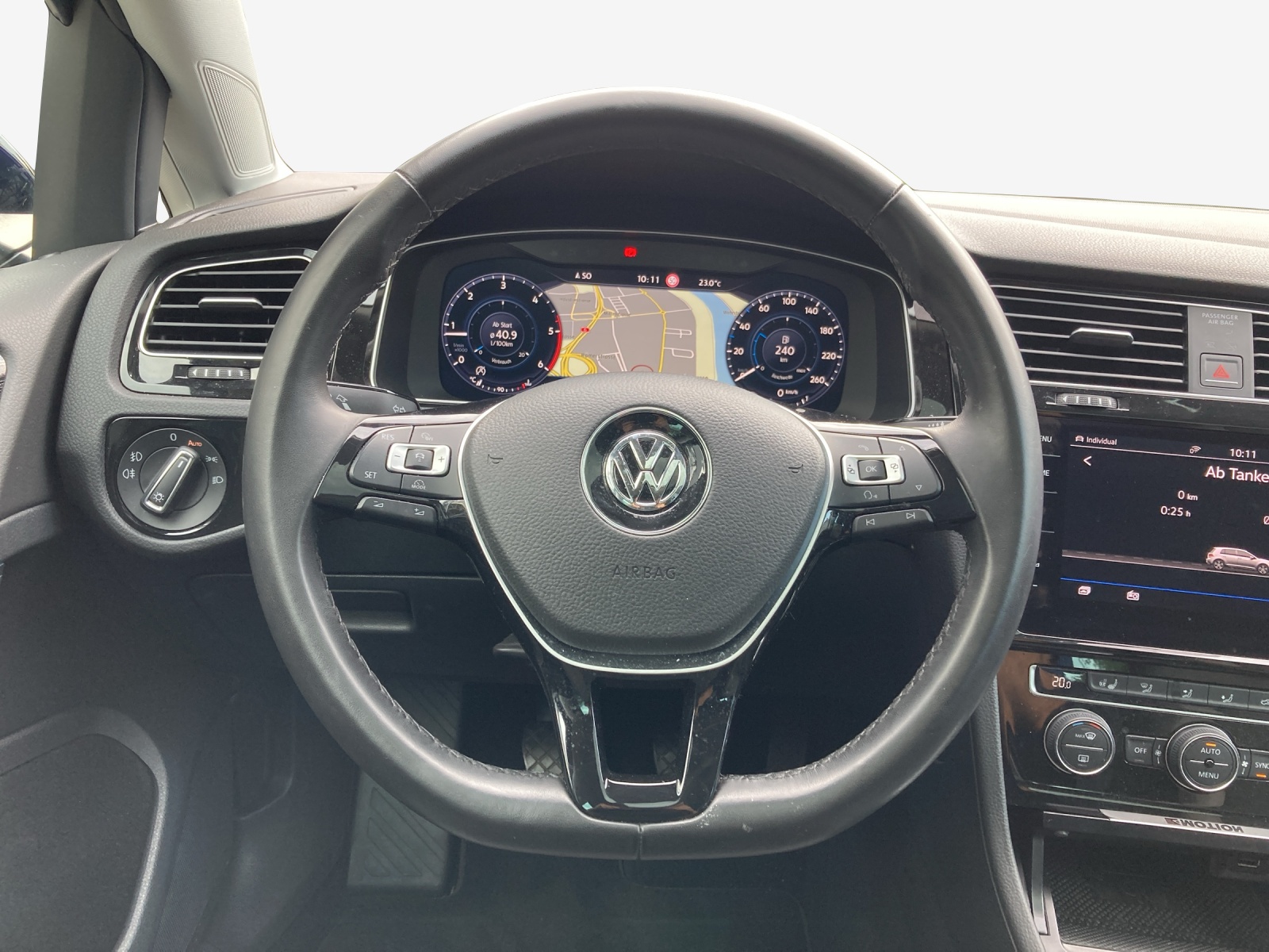 VW Golf 2.0 TDI Highline 4Motion-image-9