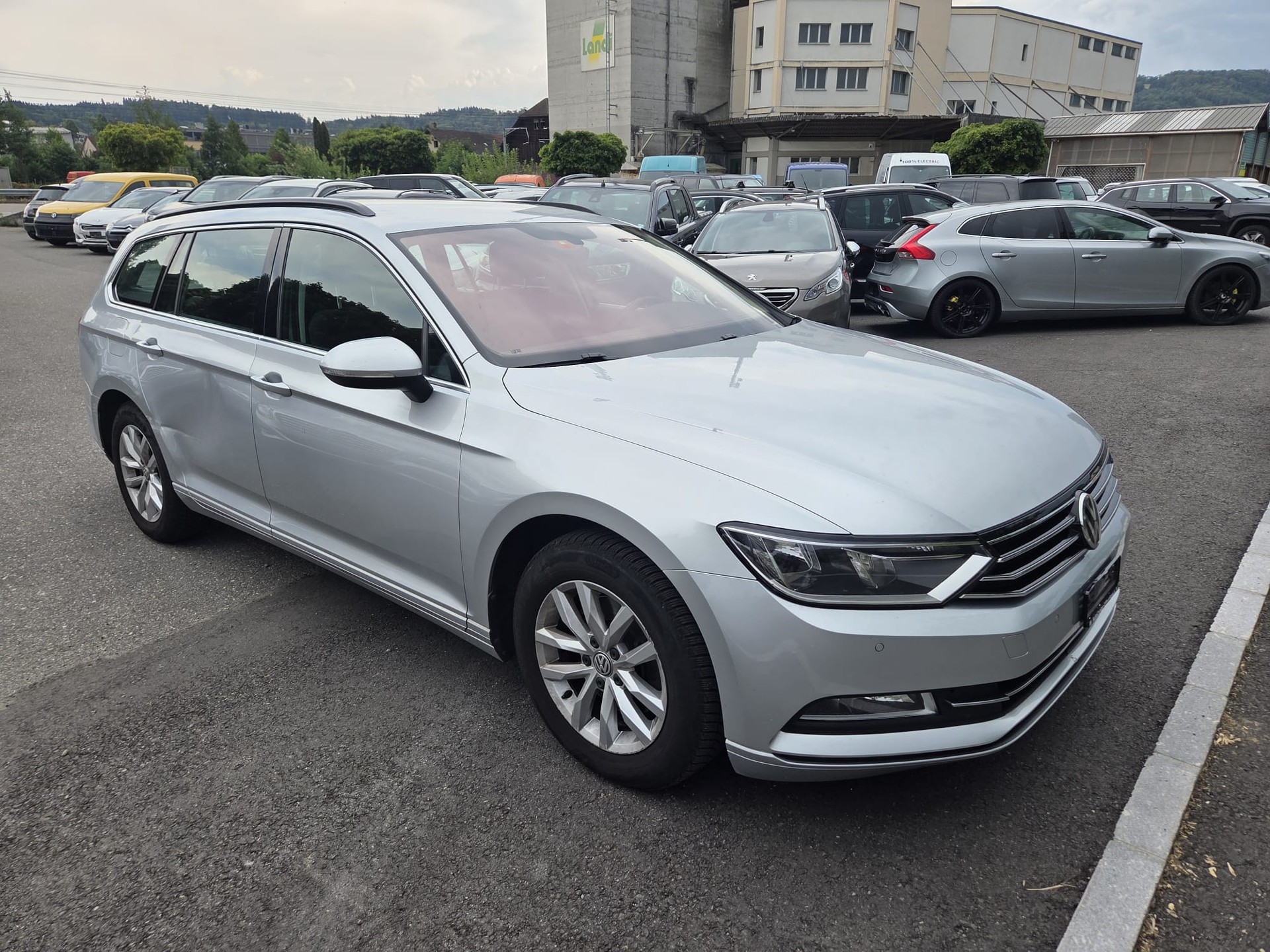 VW Passat Variant 2.0 TDI BMT Comfortline DSG-image-6