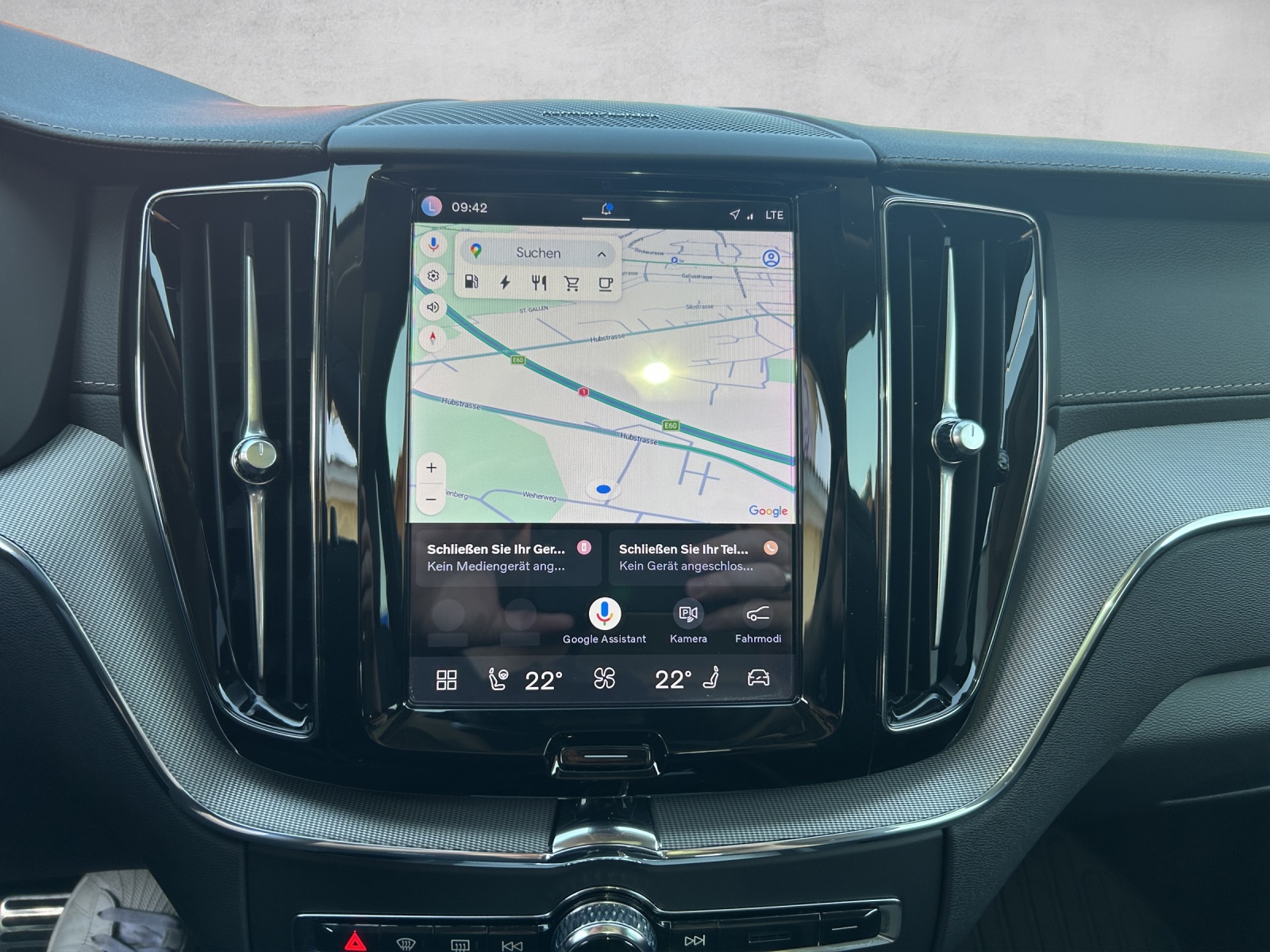VOLVO XC60 T8 eAWD PluginHybrid Ultimate Dark Geartronic-image-13