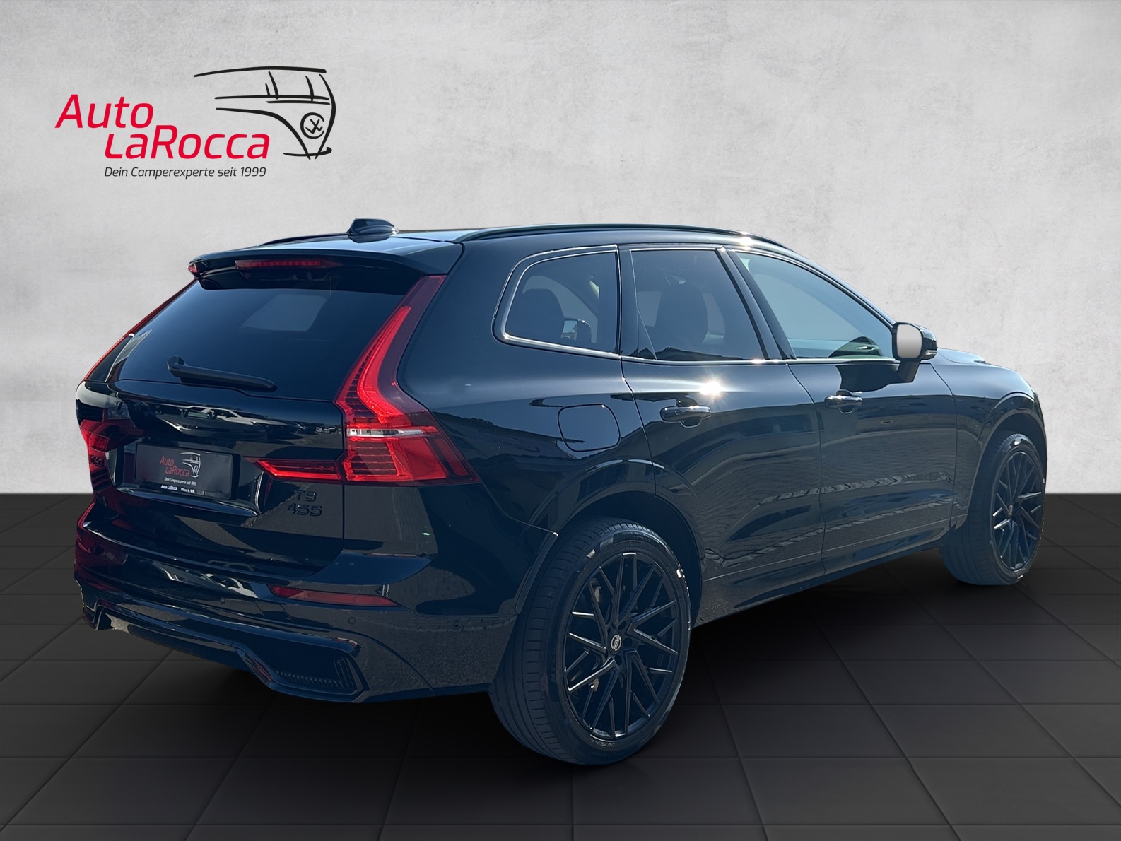 VOLVO XC60 T8 eAWD PluginHybrid Ultimate Dark Geartronic-image-4