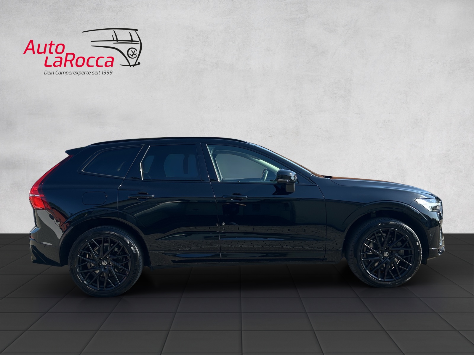 VOLVO XC60 T8 eAWD PluginHybrid Ultimate Dark Geartronic-image-5