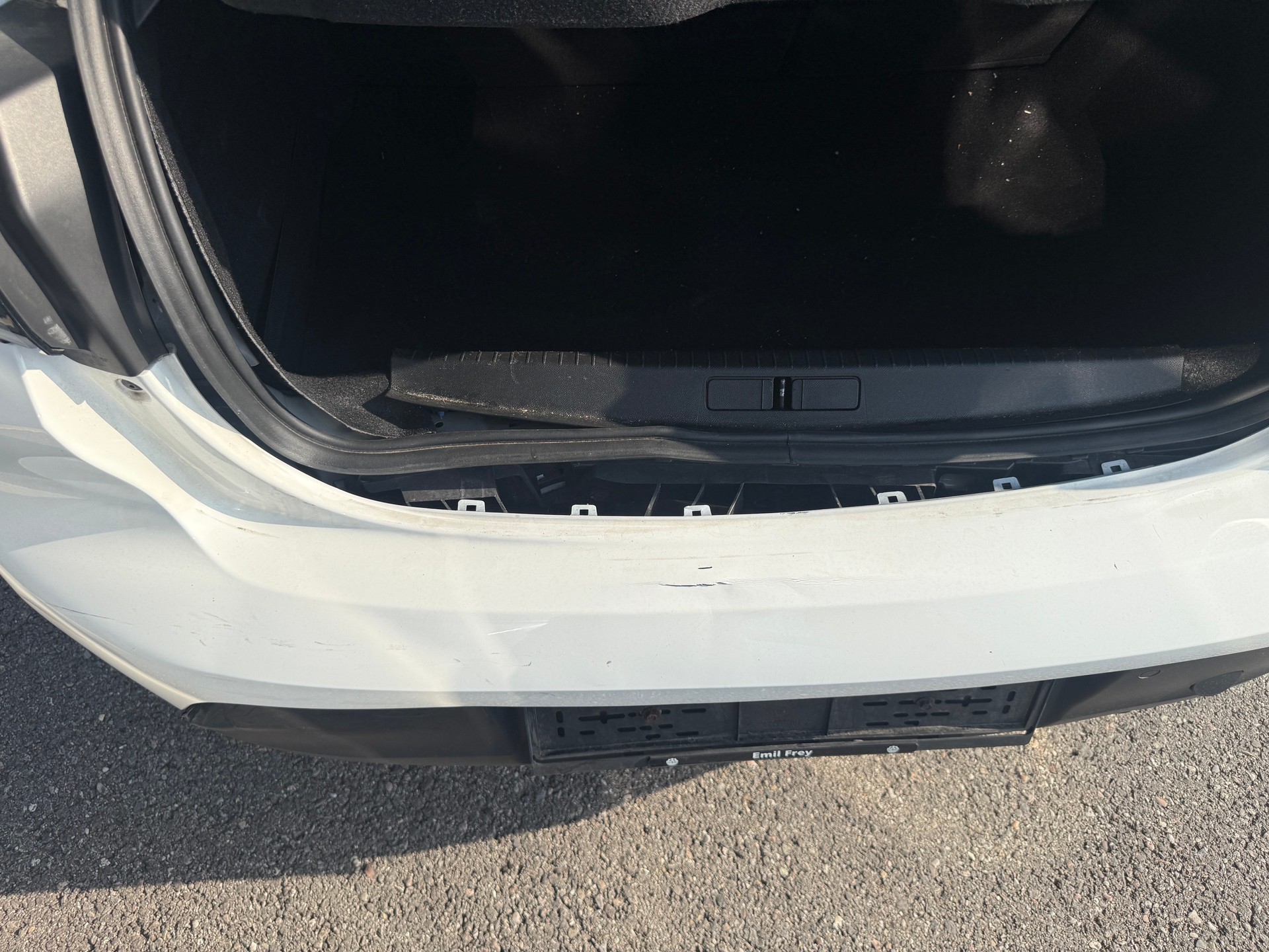 PEUGEOT 208 1.2 PureTech Allure-image-5