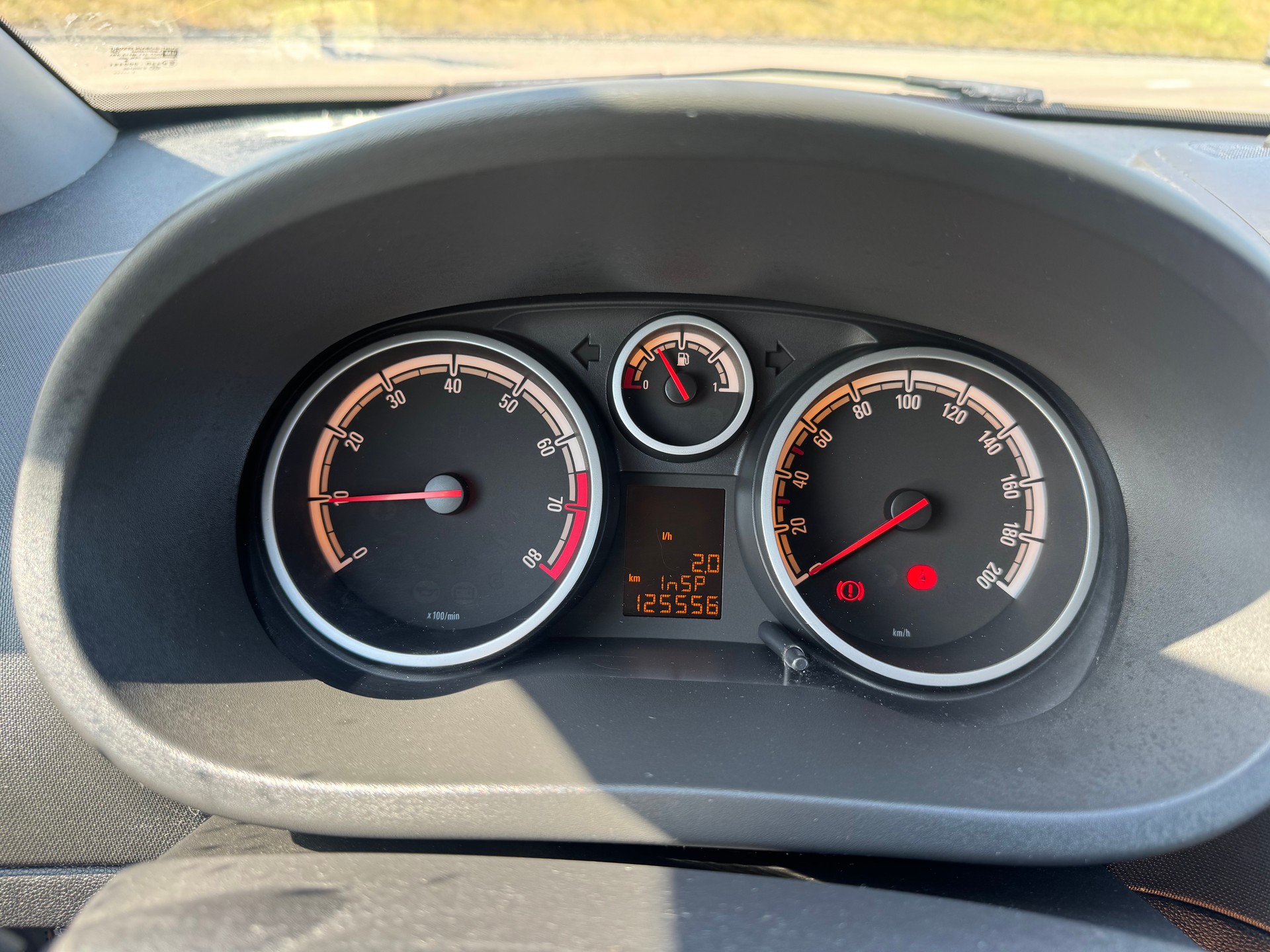 OPEL Corsa 1.4 TP Enjoy-image-9